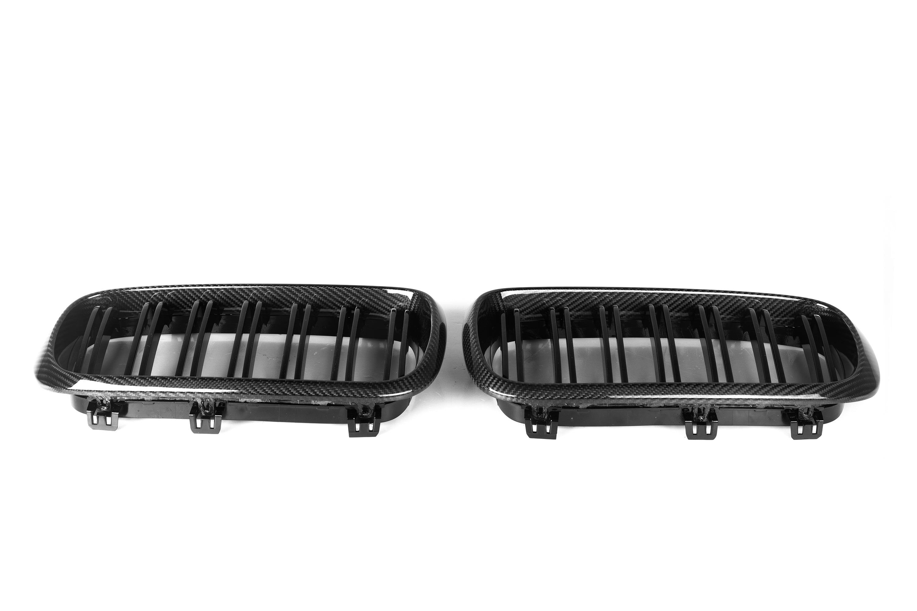 Dry-Carbon Kühlergrill Nieren passend für BMW X5 F15 / X6 F16 / X5M F85 / X6M F86 – Performance-Optik