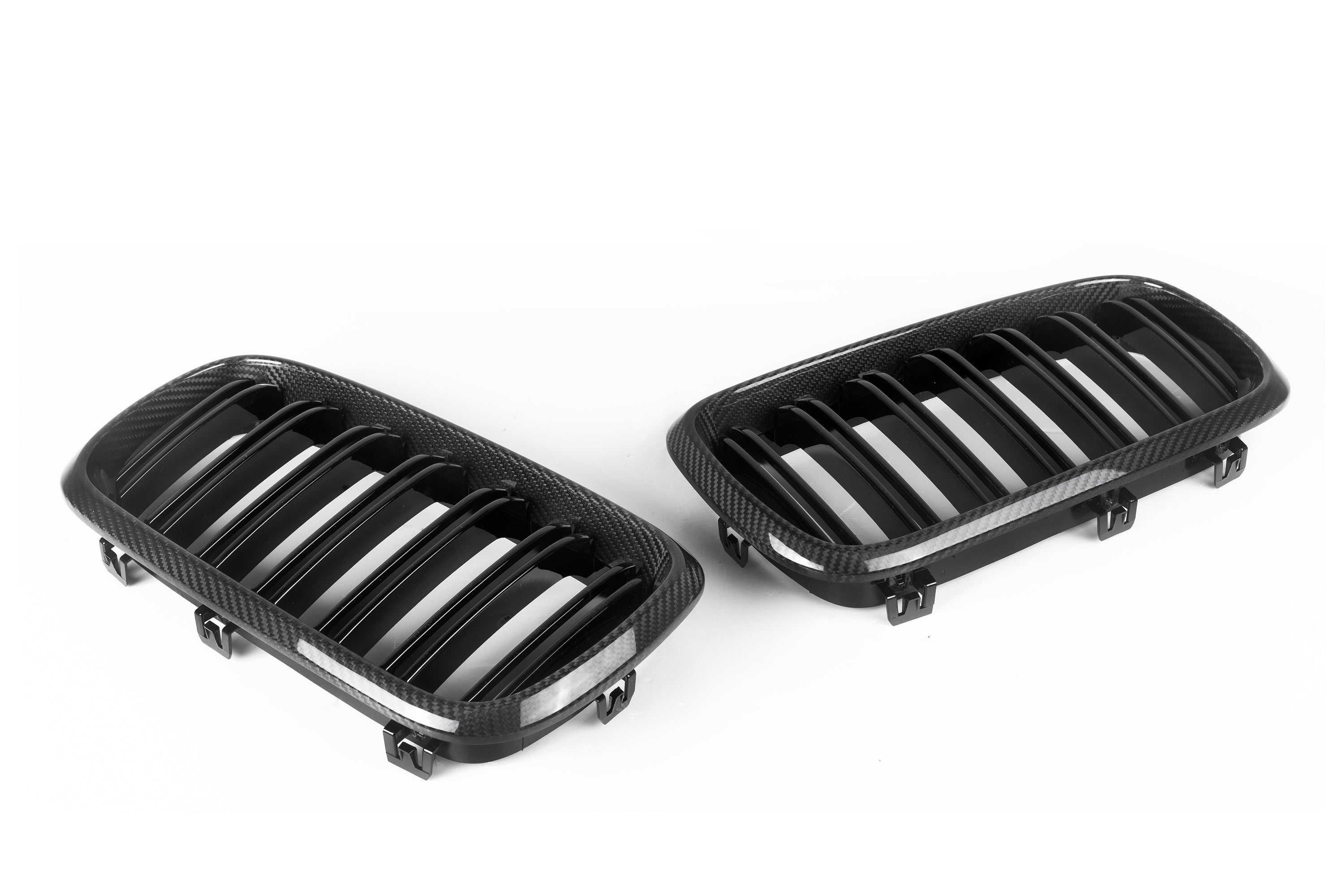 Dry-Carbon Kühlergrill Nieren passend für BMW X5 F15 / X6 F16 / X5M F85 / X6M F86 – Performance-Optik