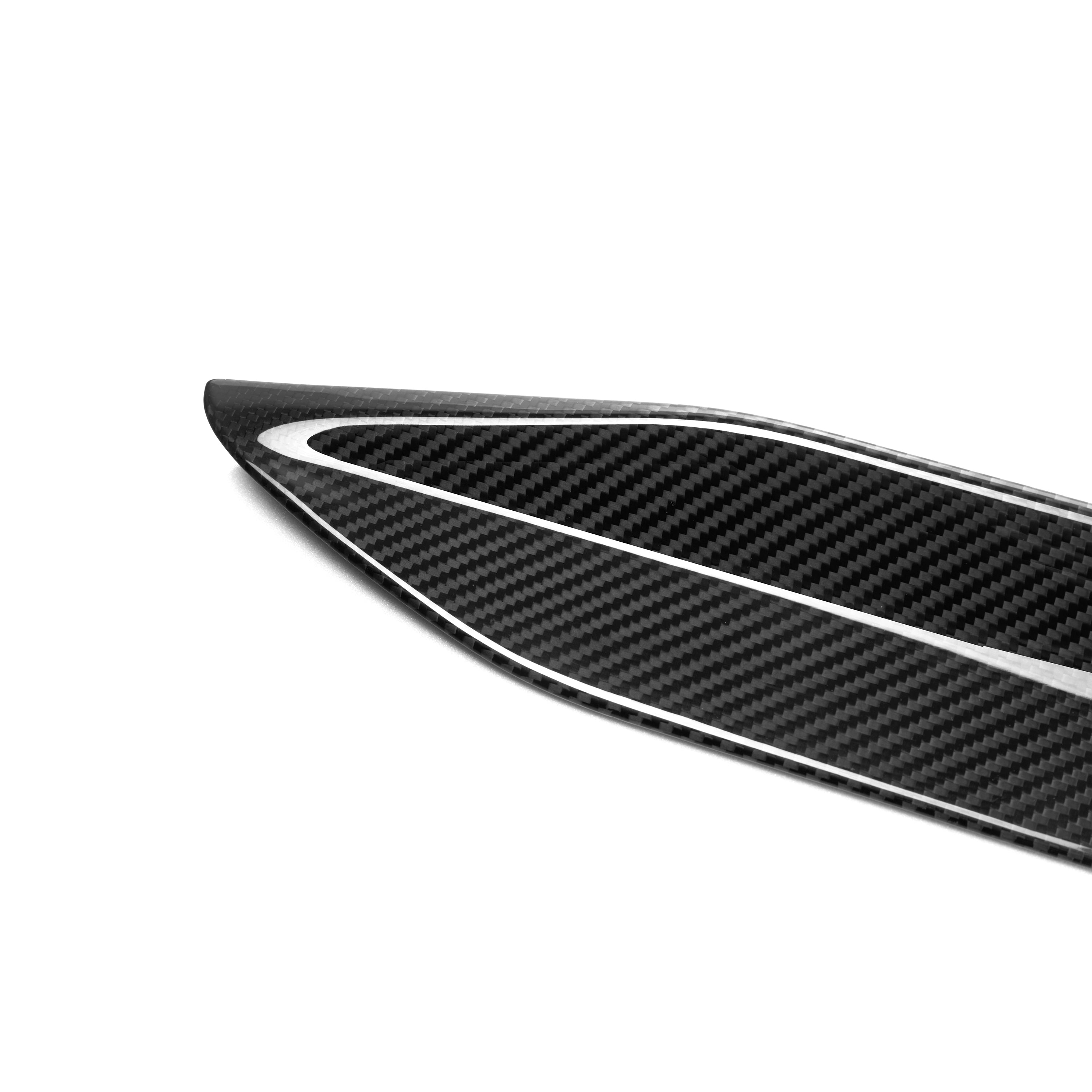 Dry Carbon Heckfenster Ansatz für BMW X6M F96 / X6 G06 / X6M F96 LCI / X6 G06 LCI