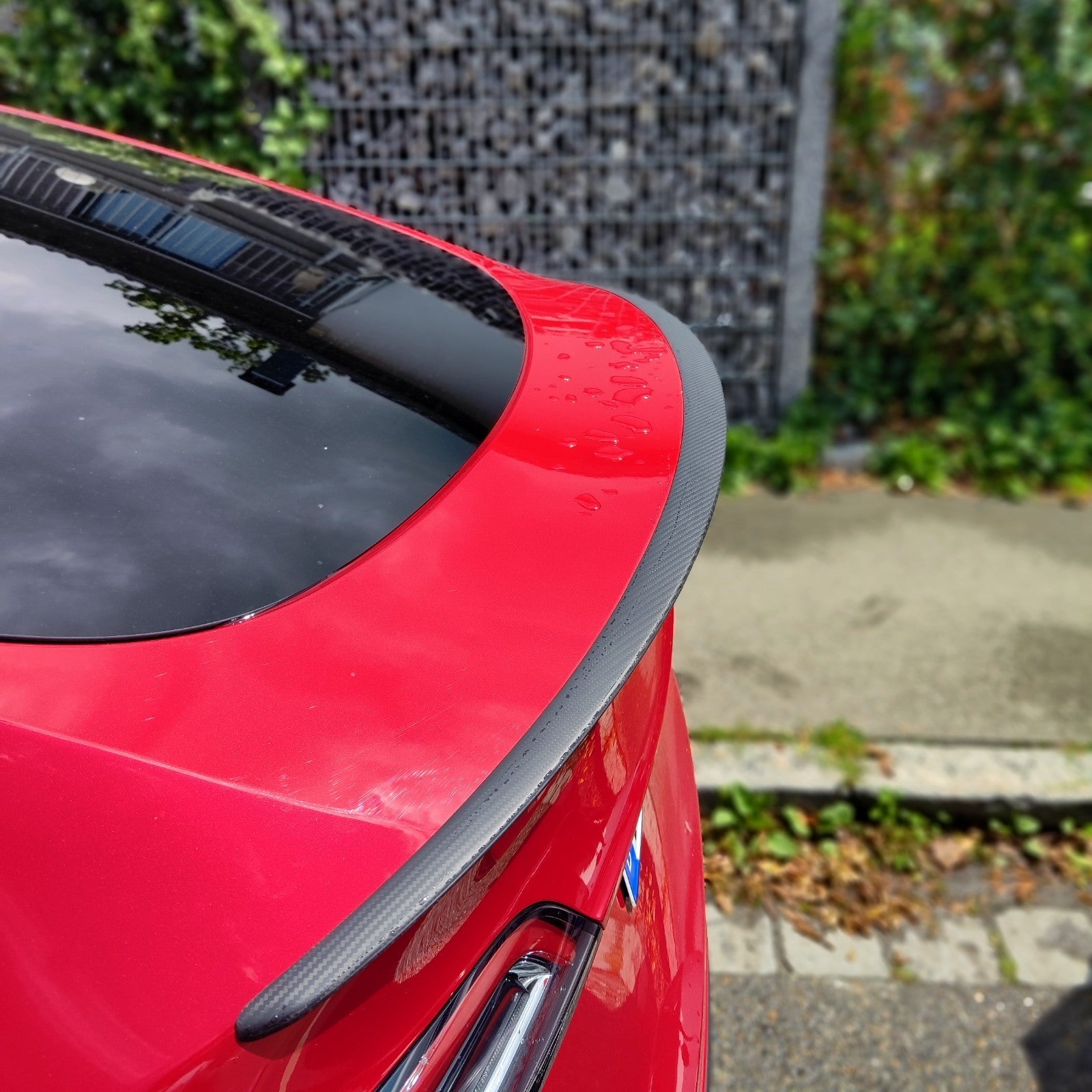 Carbon Heckspoiler mit Abrisskanten passend für Tesla Model Y, Echtcarbon - Getsdowned