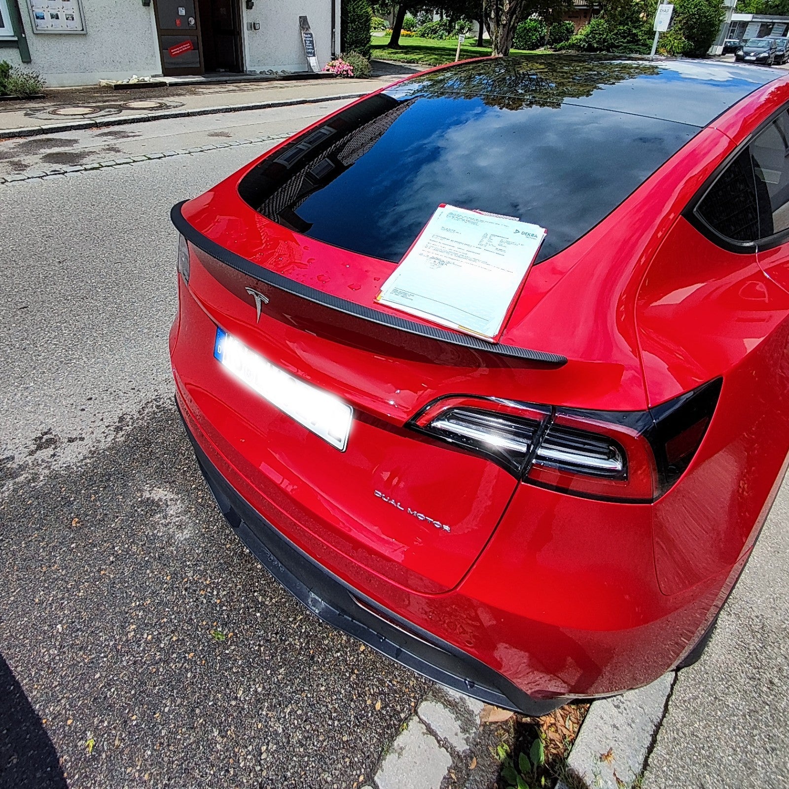 Carbon Heckspoiler mit Abrisskanten passend für Tesla Model Y, Echtcarbon - Getsdowned