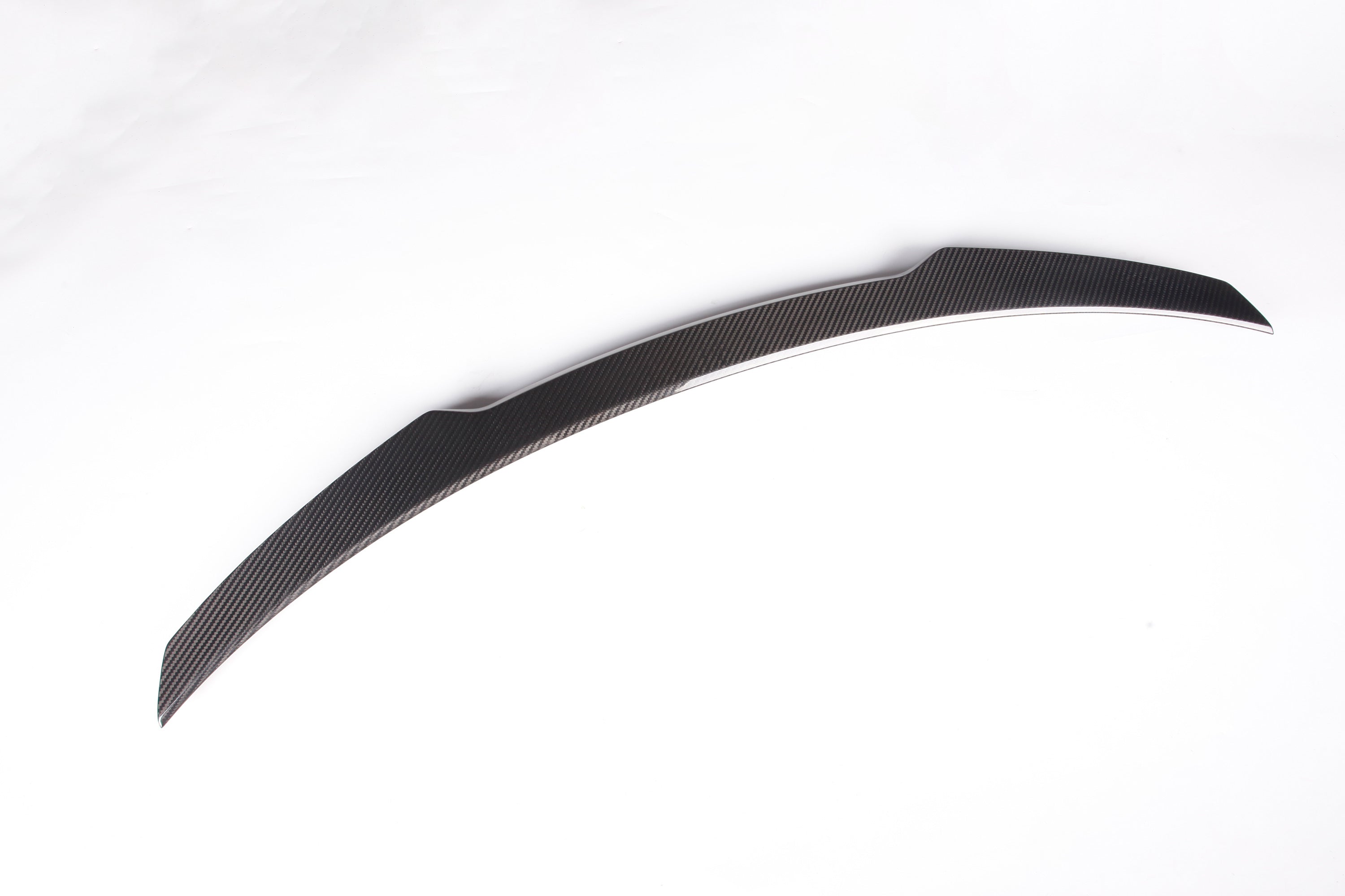 Dry-Carbon Heckspoiler „Ducktail" F Style passend für Mercedes-Benz CLA-Klasse W118 (CLA 45) – flaches F-Profil fürs Heck