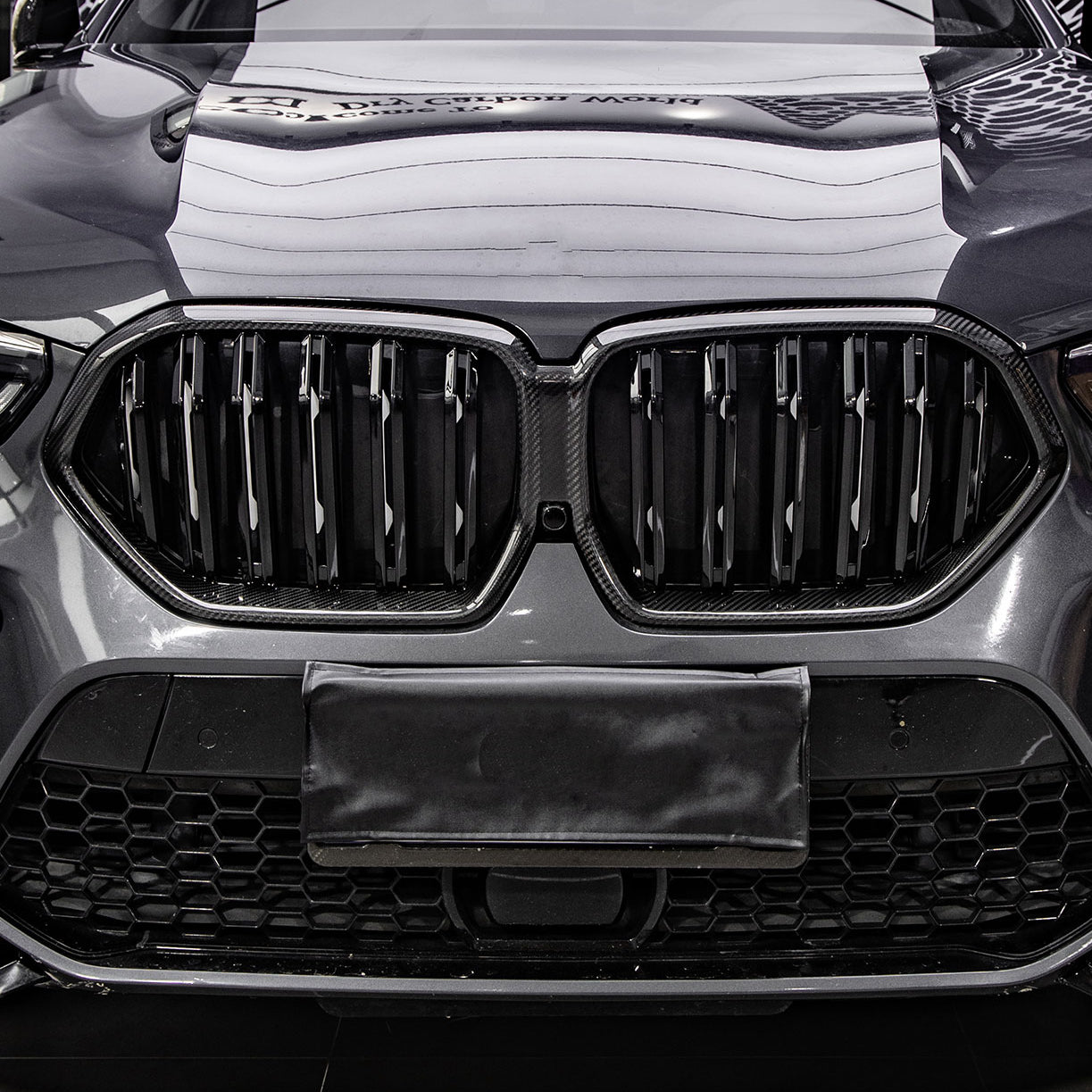 Dry Carbon Kühlergrill Nieren für BMW X6 G06 LCI & X6M F96 LCI