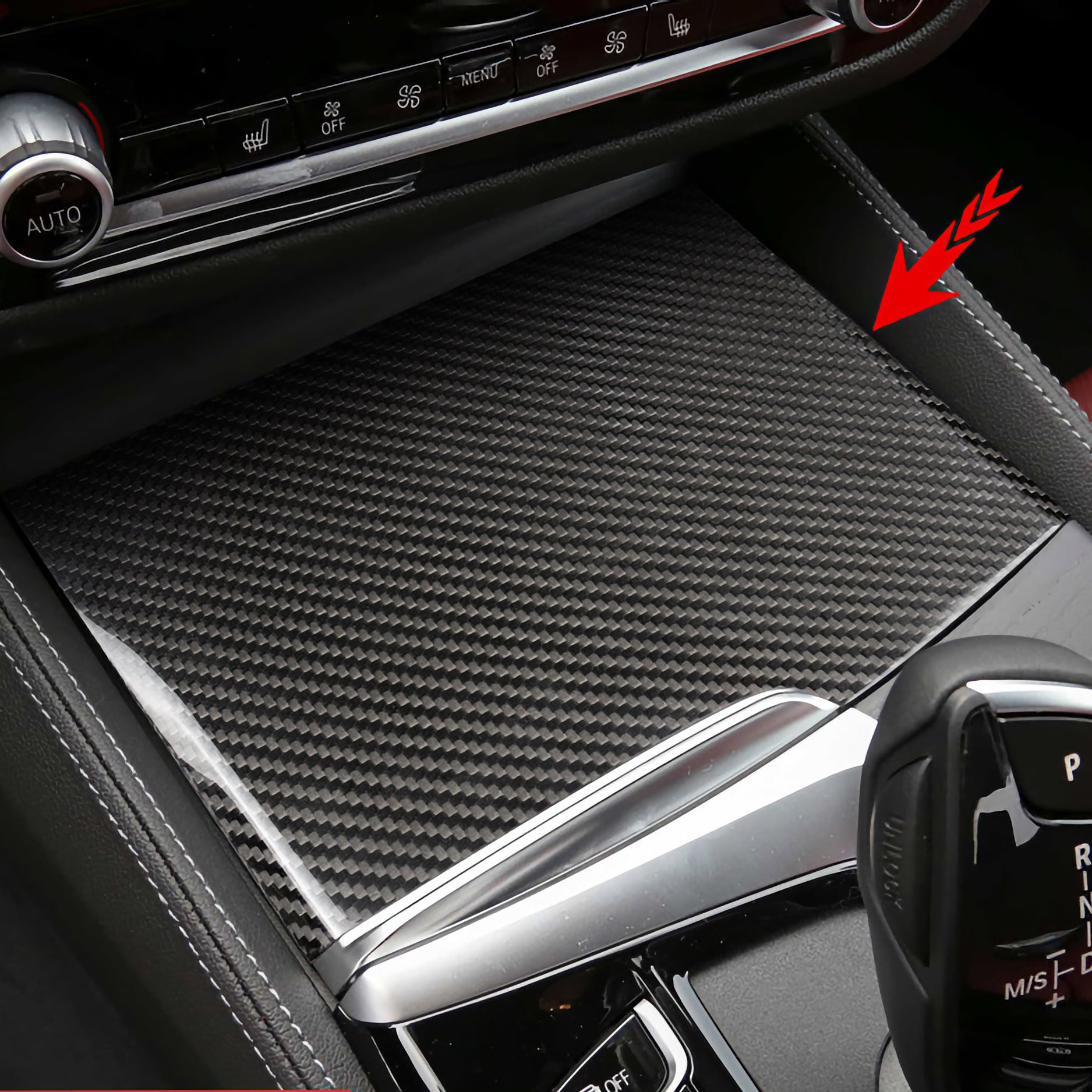 Dry Carbon Mittelkonsole passend für BMW 5er G30 G31 6er G32 M5 F90