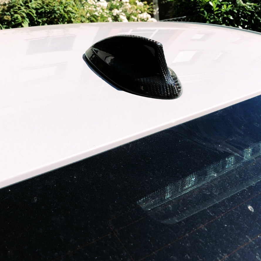 Dry Carbon Antennen Cover "Shark Fin" für BMW F22 F87 F30 F32 F36 F39 F86 F26 F80 F82 G20 G22 G26 G80 G82