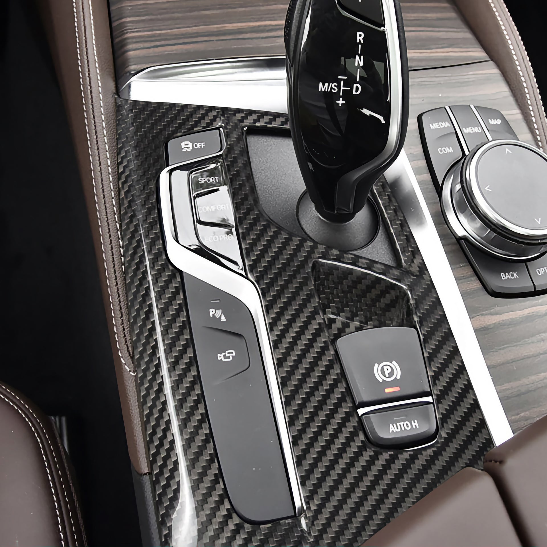 Dry Carbon Linke Mittelkonsole passend für BMW 5er G30 G31 6er G32 M5 F90