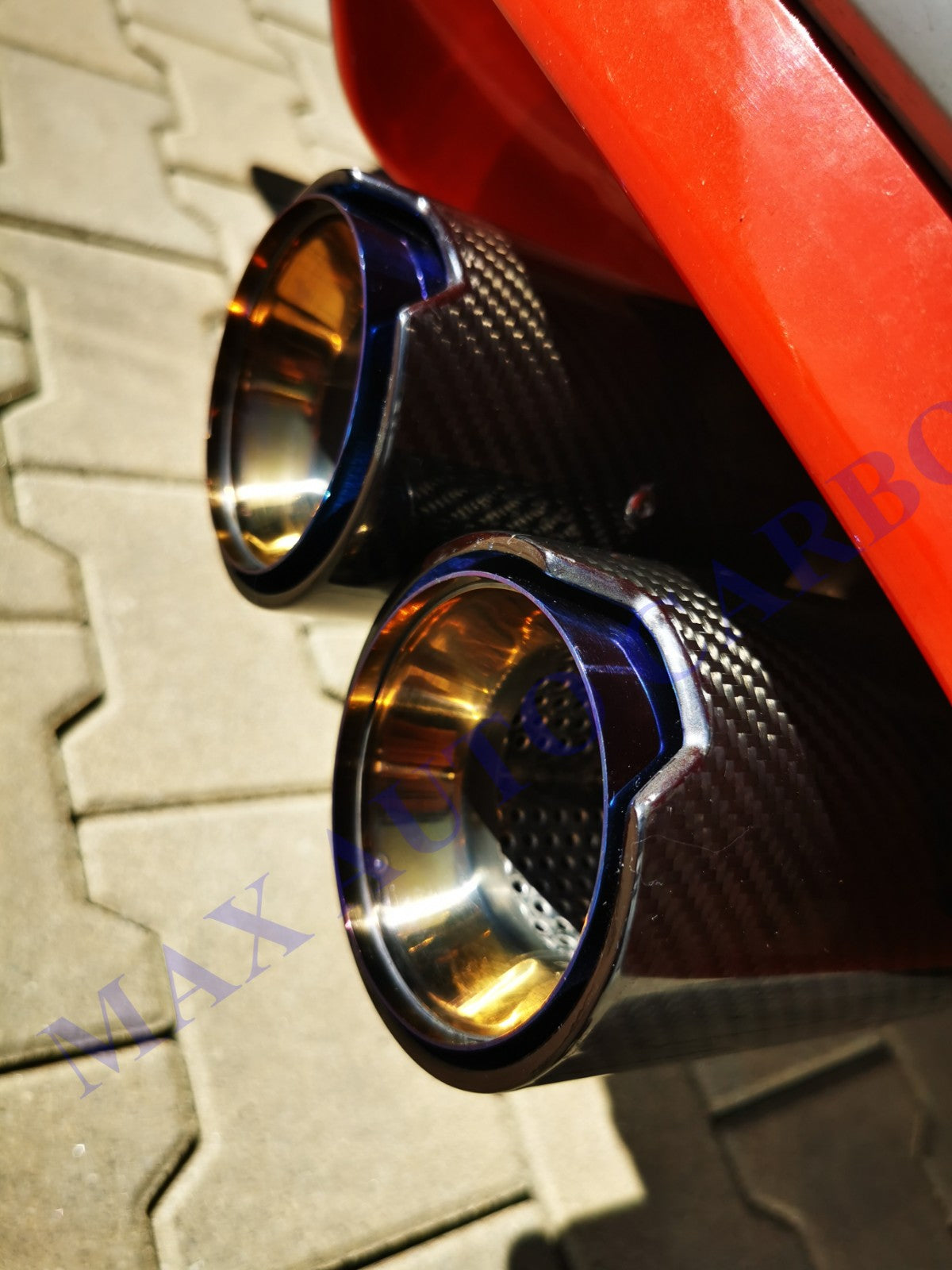 Dry-Carbon Endrohrblenden Blau passend für BMW M2 F87 / M3 F80 / M4 F82 F83 – Heck-Styling