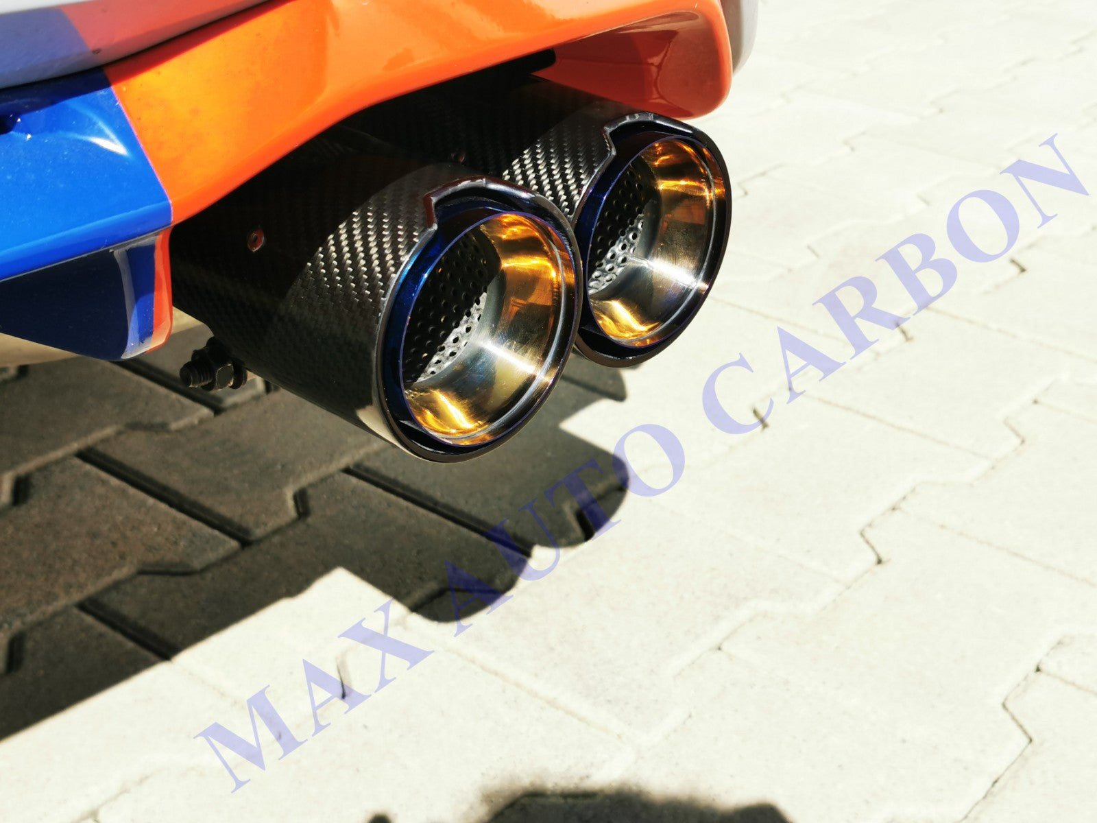 Dry-Carbon Endrohrblenden Blau passend für BMW M2 F87 / M3 F80 / M4 F82 F83 – Heck-Styling