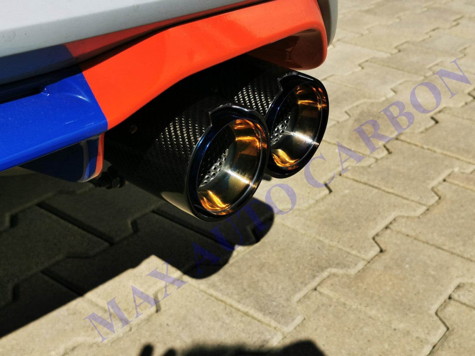 Dry-Carbon Endrohrblenden Blau passend für BMW M2 F87 / M3 F80 / M4 F82 F83 – Heck-Styling