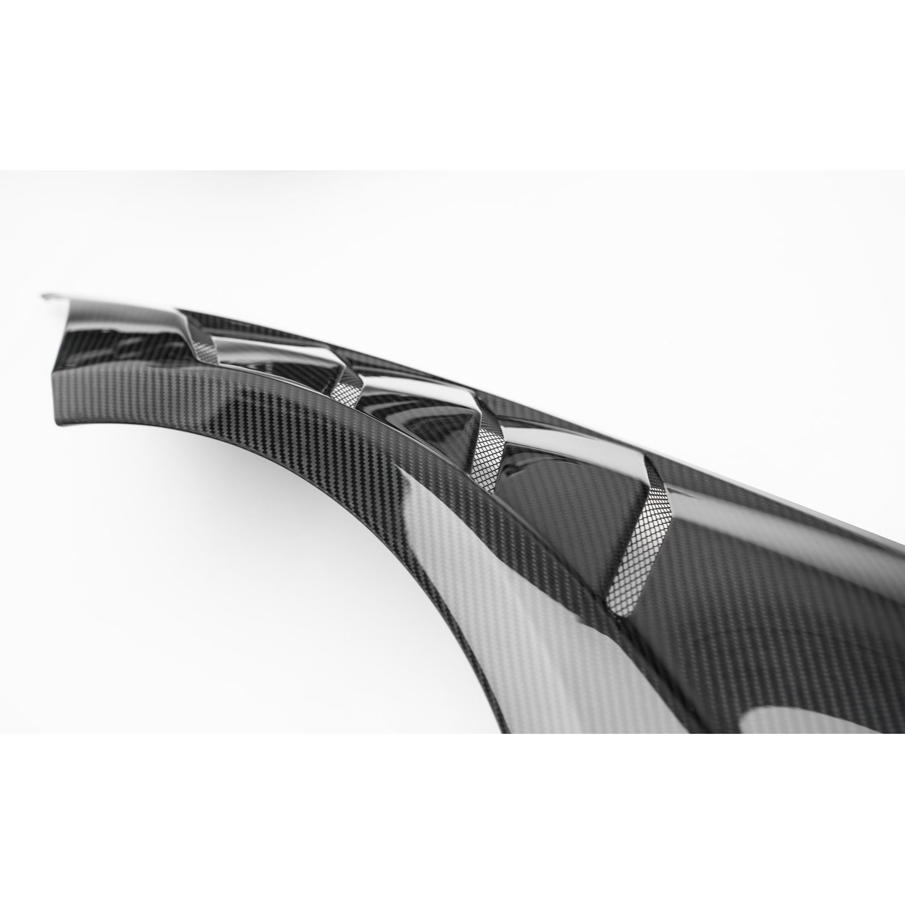 Dry-Carbon Kotflügel V2 mit Seitenöffnung & Radhausbelüftung für BMW M3 G80 / G81 M4 G82 / G83