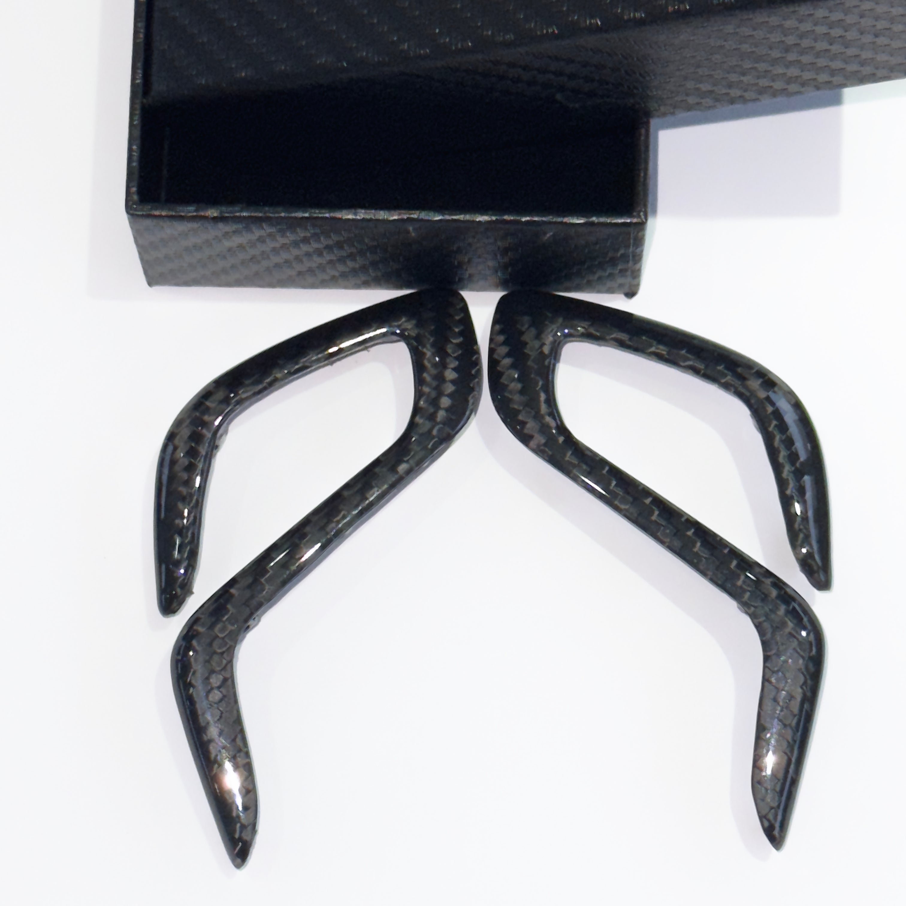 Dry Carbon Schaltknauf Blenden passend für BMW M5 F90 / X3M F97 / X4M F98 / X5M F95 / X6M F96