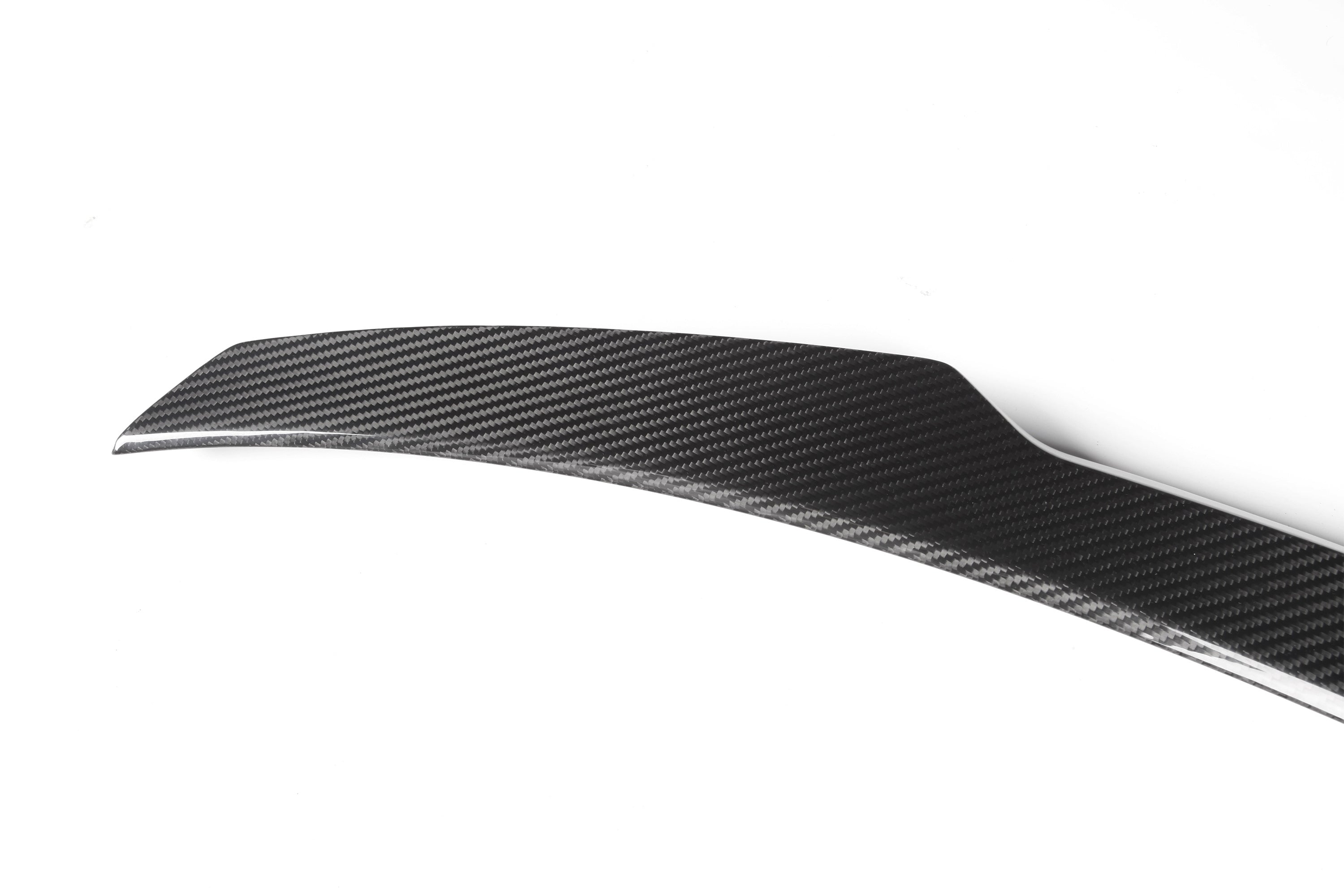 Dry-Carbon Heckspoiler „Ducktail" F Style passend für Mercedes-Benz CLA-Klasse W118 (CLA 45) – flaches F-Profil fürs Heck