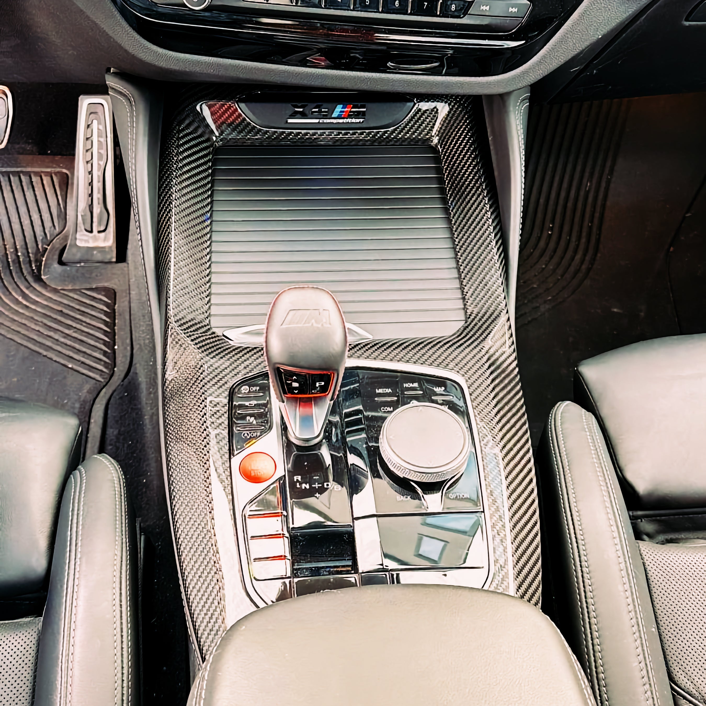 Dry Carbon Mittelkonsolen Blende für BMW X3M F97 / X4M F98 / X3 G01 / X4 G02