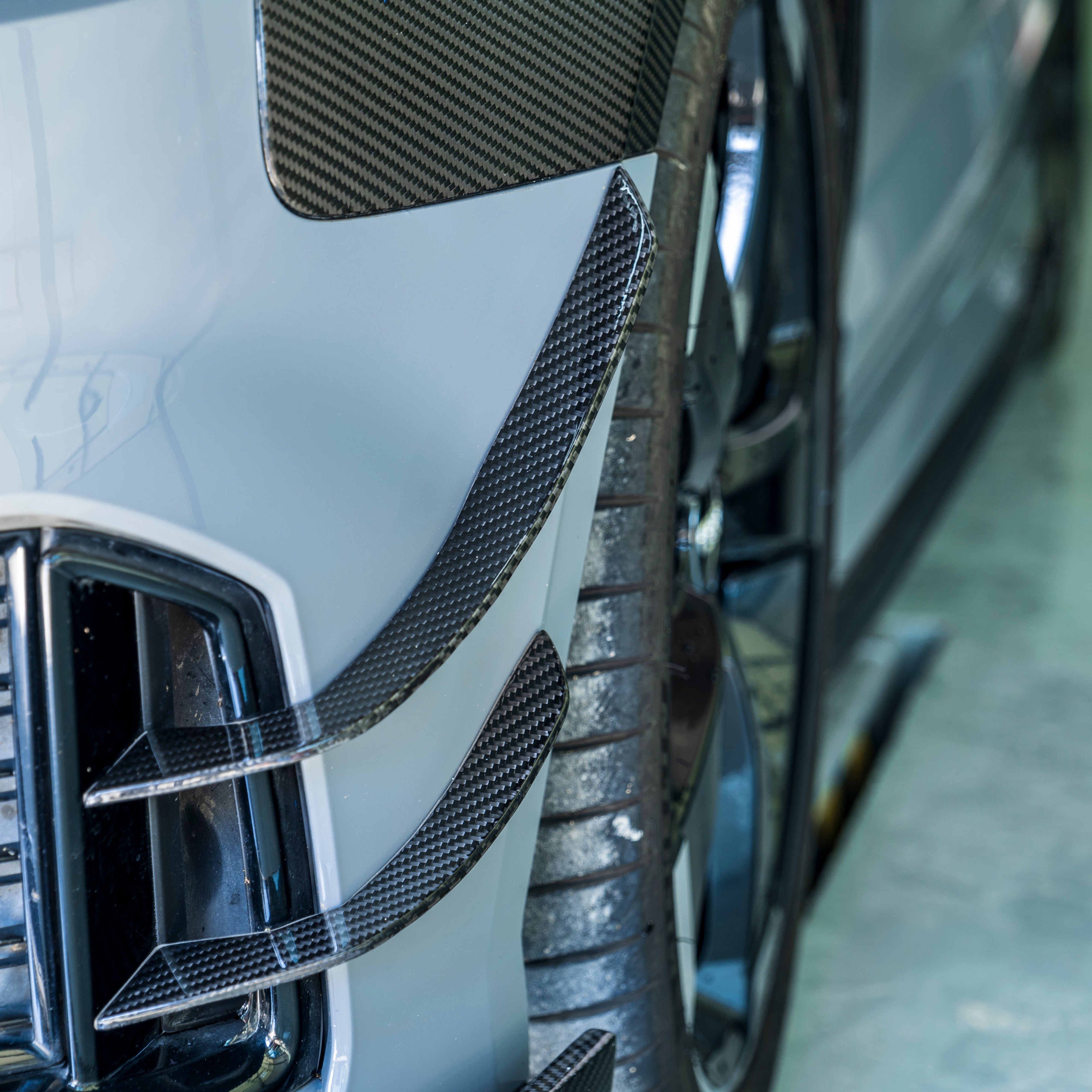 Carbon Kotflügel passend für Audi RS3 8V – breitere Front inkl. Eintragung
