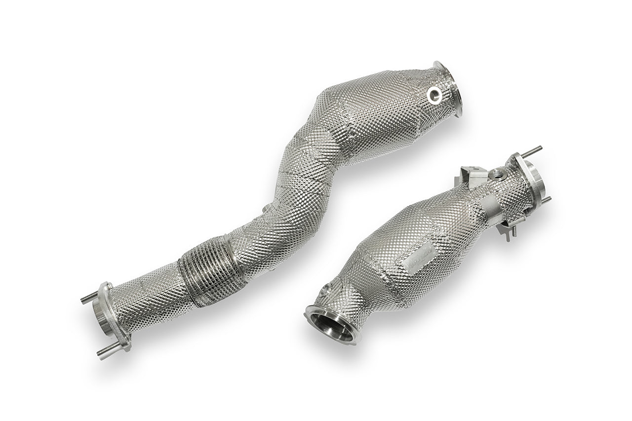 Aulitzky Sport-Downpipe für BMW M2 M3 M4 G8x G87 mit ECE-Zulassung und Sportkat, thermisch isoliert, zeigt die Auspuffkomponente