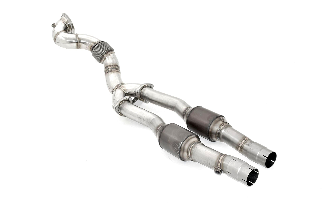Aulitzky Downpipe für Mini Cooper S, JCW oder GP F5x, aus Edelstahl, sichtbar auf dem Fahrzeug montiert.