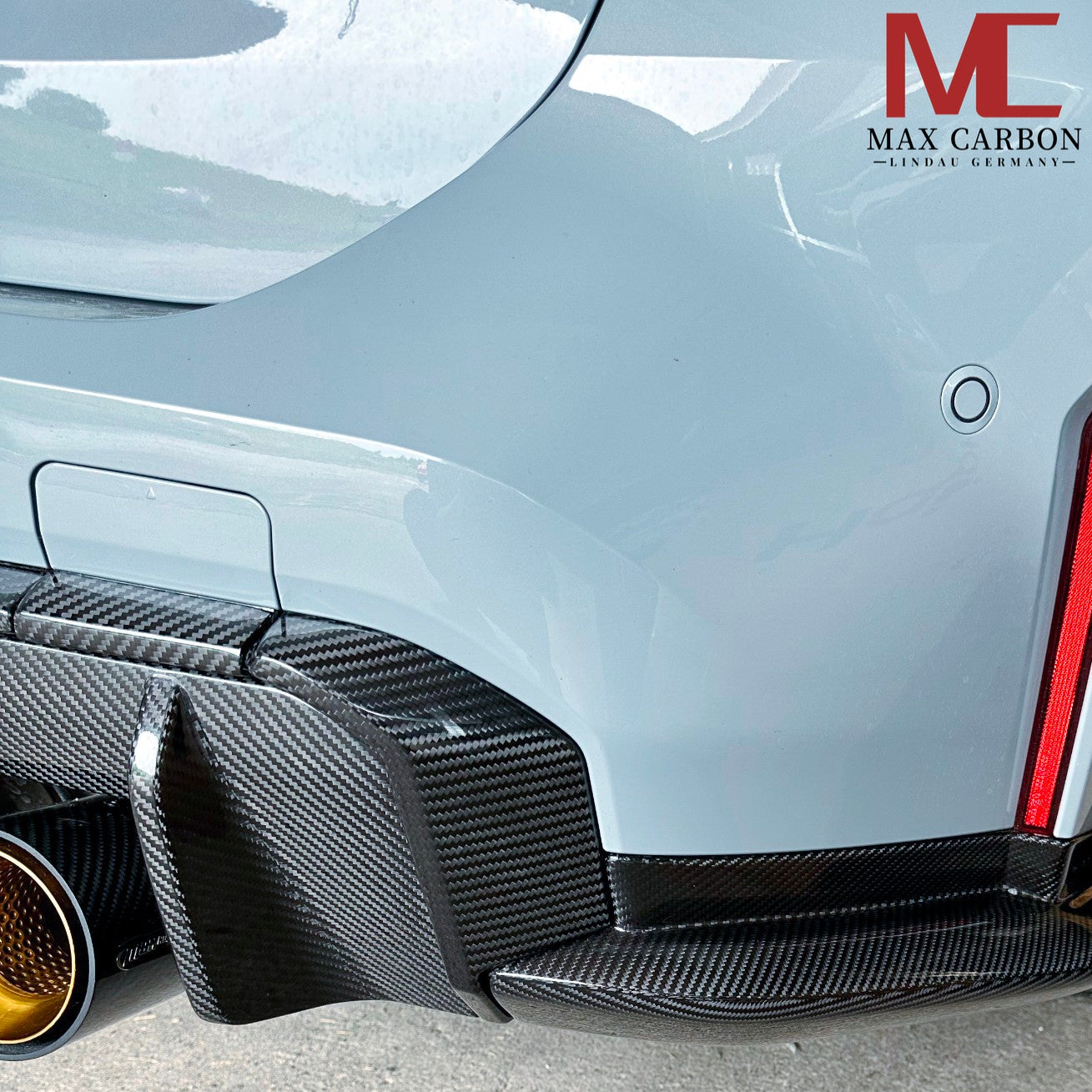 Dry Carbon Heckdiffusor Leiste für BMW M3 G80 G81 / M4 G82 G83 inkl. LCI
