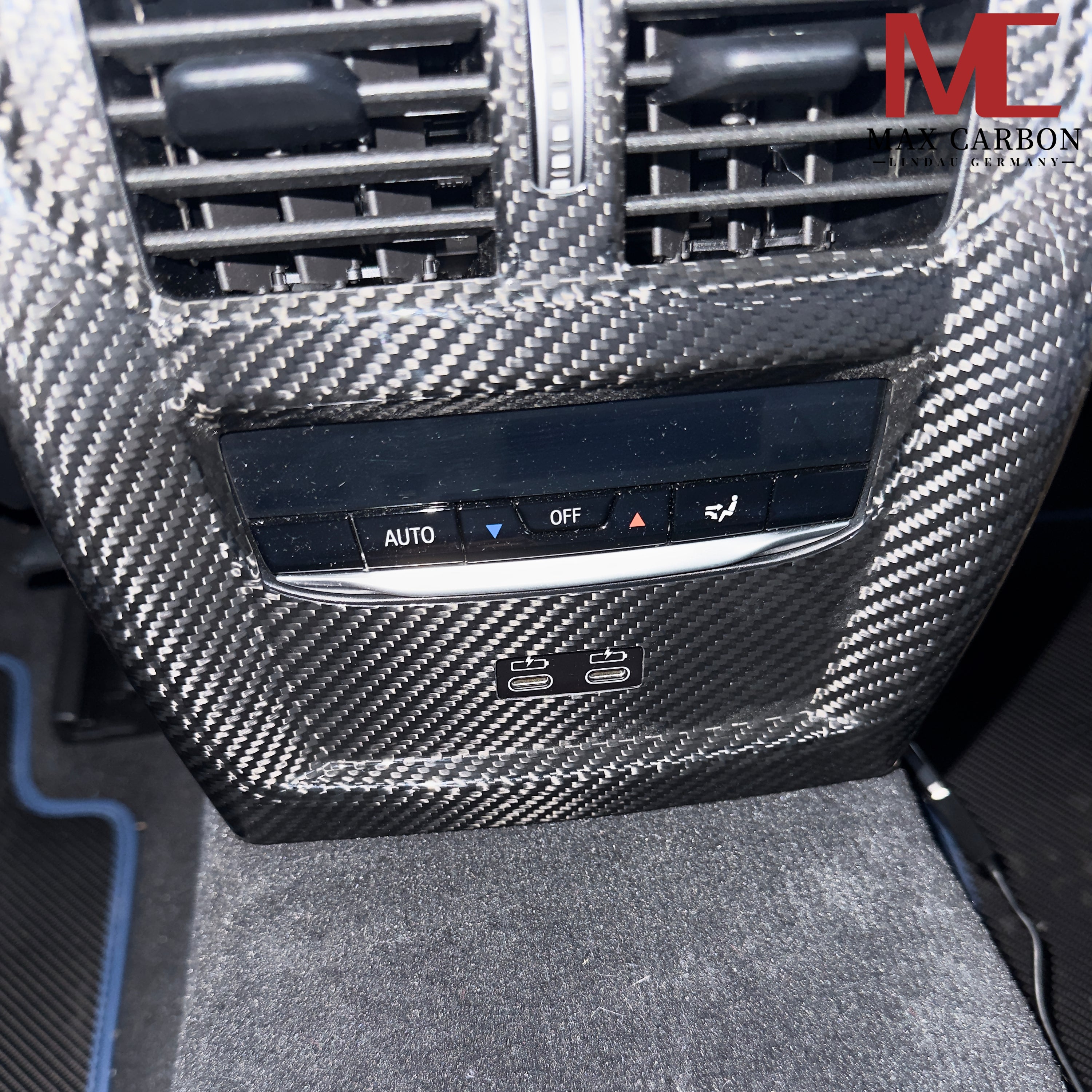 Dry Carbon Mittelkonsolen Abdeckung für BMW M3 G80 G81 / M4 G82 G83 / M2 G87 / 2er G42 / 3er G20 G21 / 4er G22 G23 G26