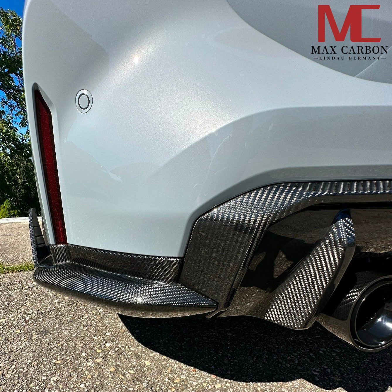 Dry Carbon Heckdiffusor Leiste für BMW M3 G80 G81 / M4 G82 G83 inkl. LCI