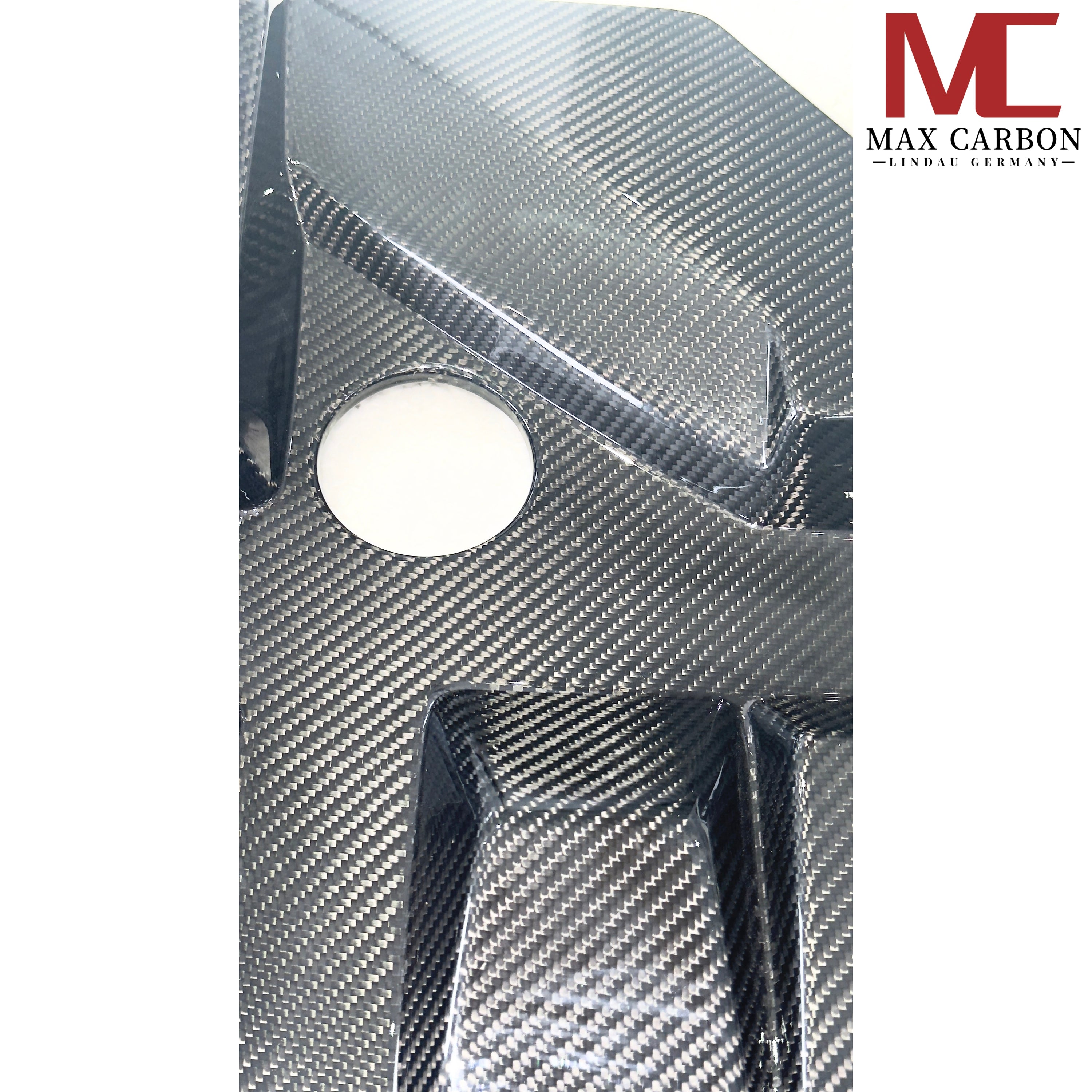 Dry-Carbon Motorabdeckung (Groß) passend für BMW M2 G87 / M3 G80 / G81 / M4 G82 / G83 – Engine Bay Upgrade