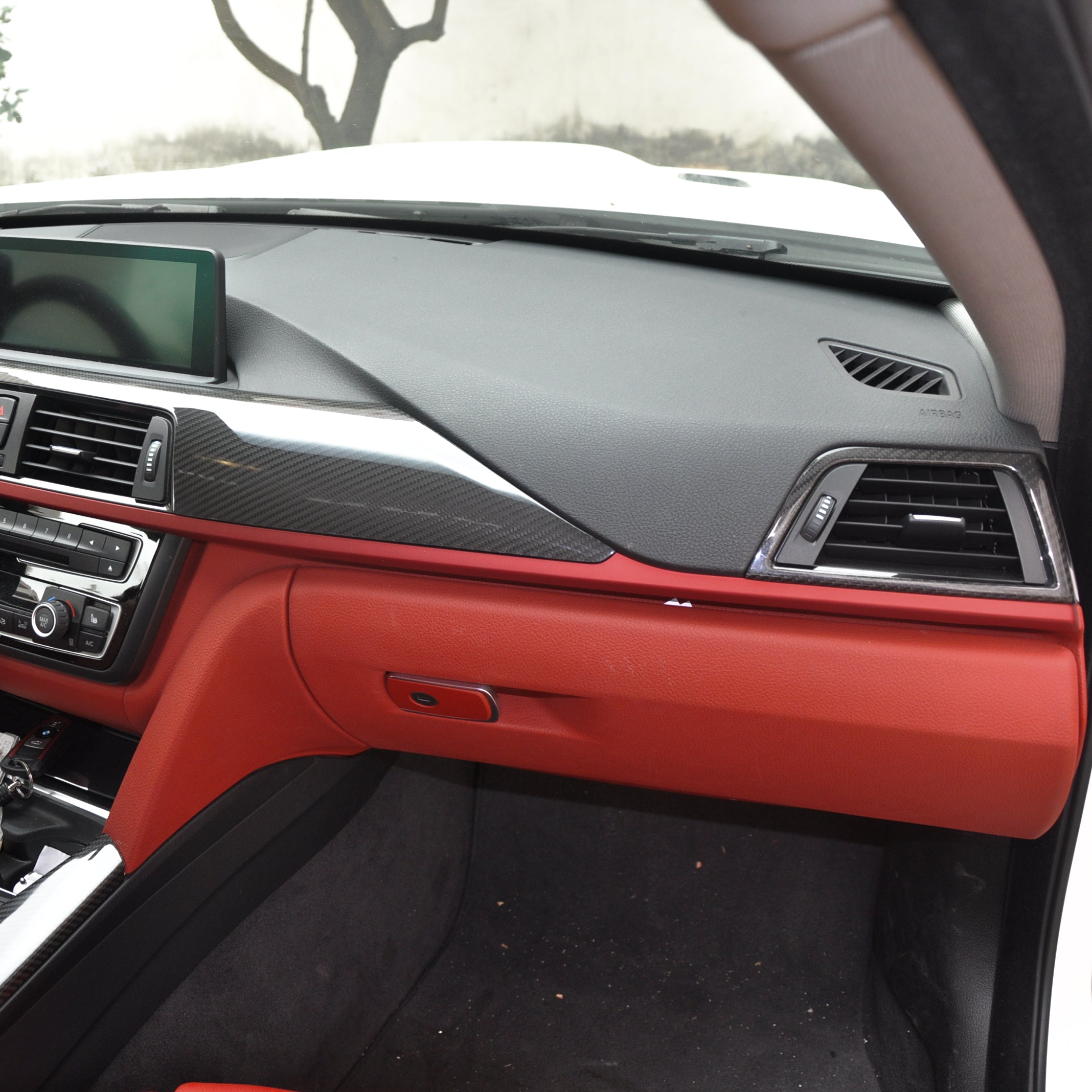 Dry Carbon Lüfterauslass Blenden V2 für BMW F30 F31 F32 F33 F36 F80 F82 F83