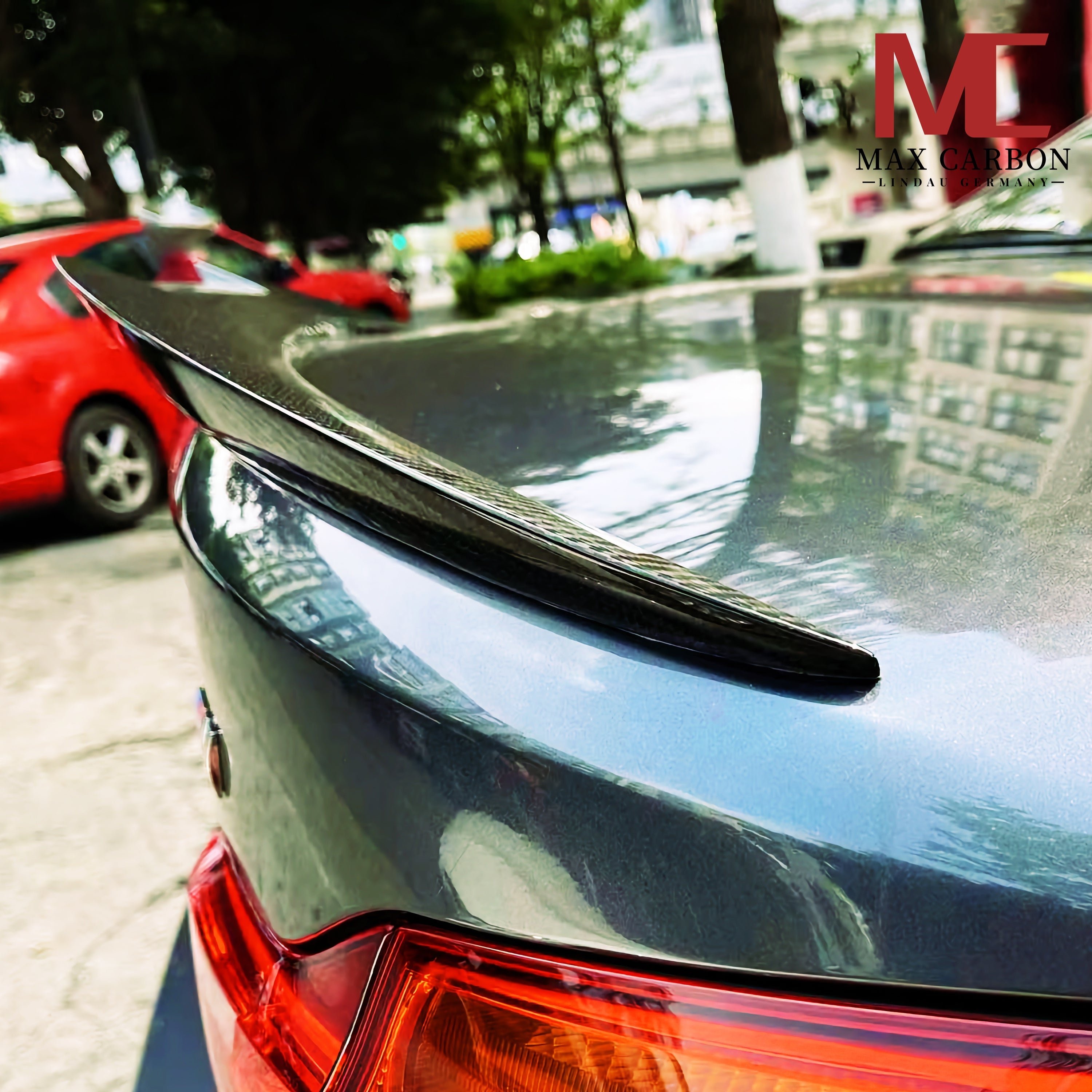 Dry-Carbon Ducktail-Heckspoiler passend für BMW M4 F83 und 4er F33 – Abrisskante in Sichtcarbon