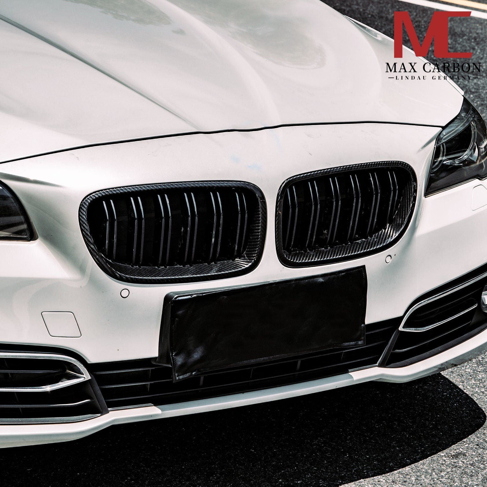 Dry-Carbon Kühlergrill Nieren passend für BMW M5 F10 & M6 F12 F13 F06 – Carbon statt Chrom