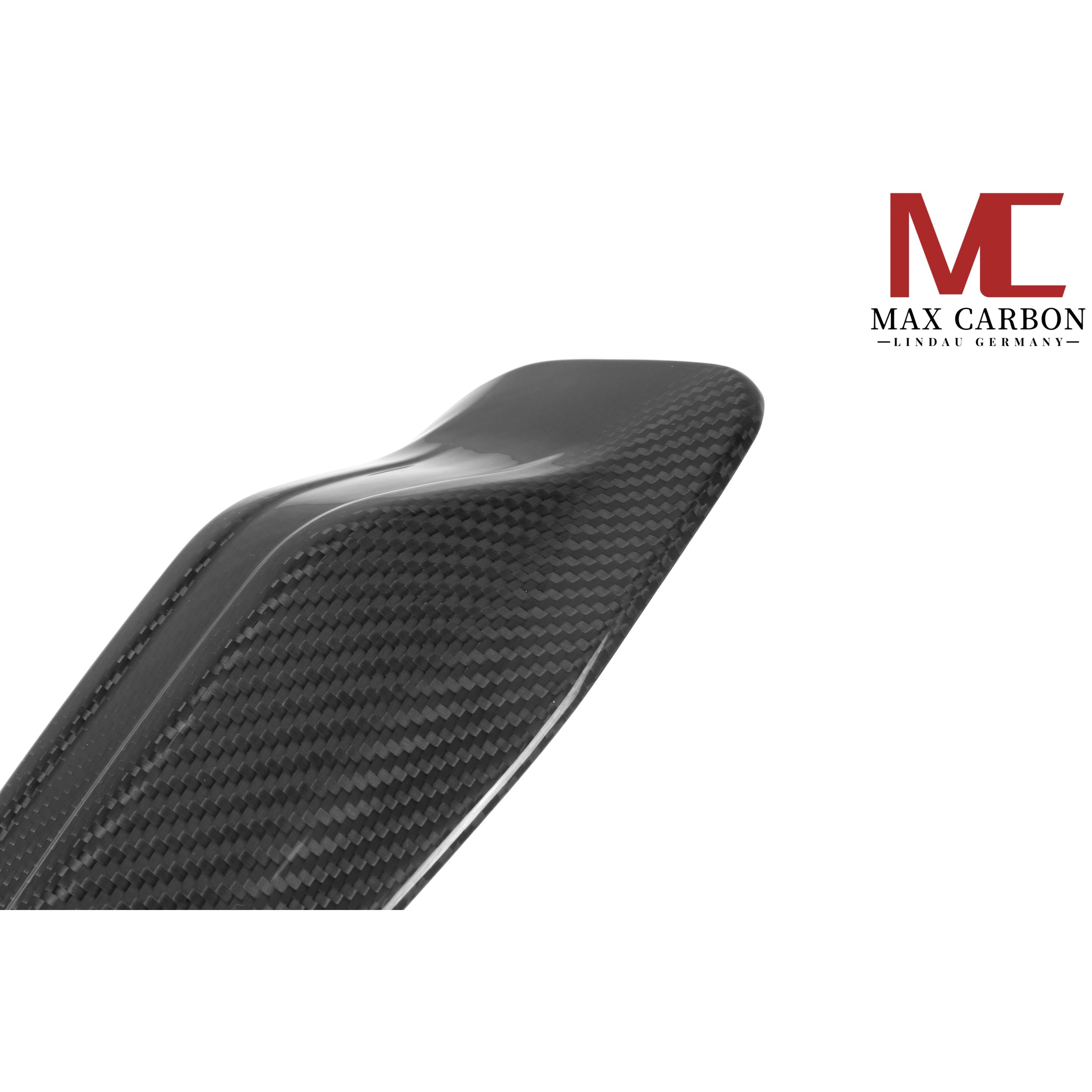 Dry-Carbon Shark-Fin Antennencover passend für BMW M5 G90 & 5er G60 – Detail am Dach