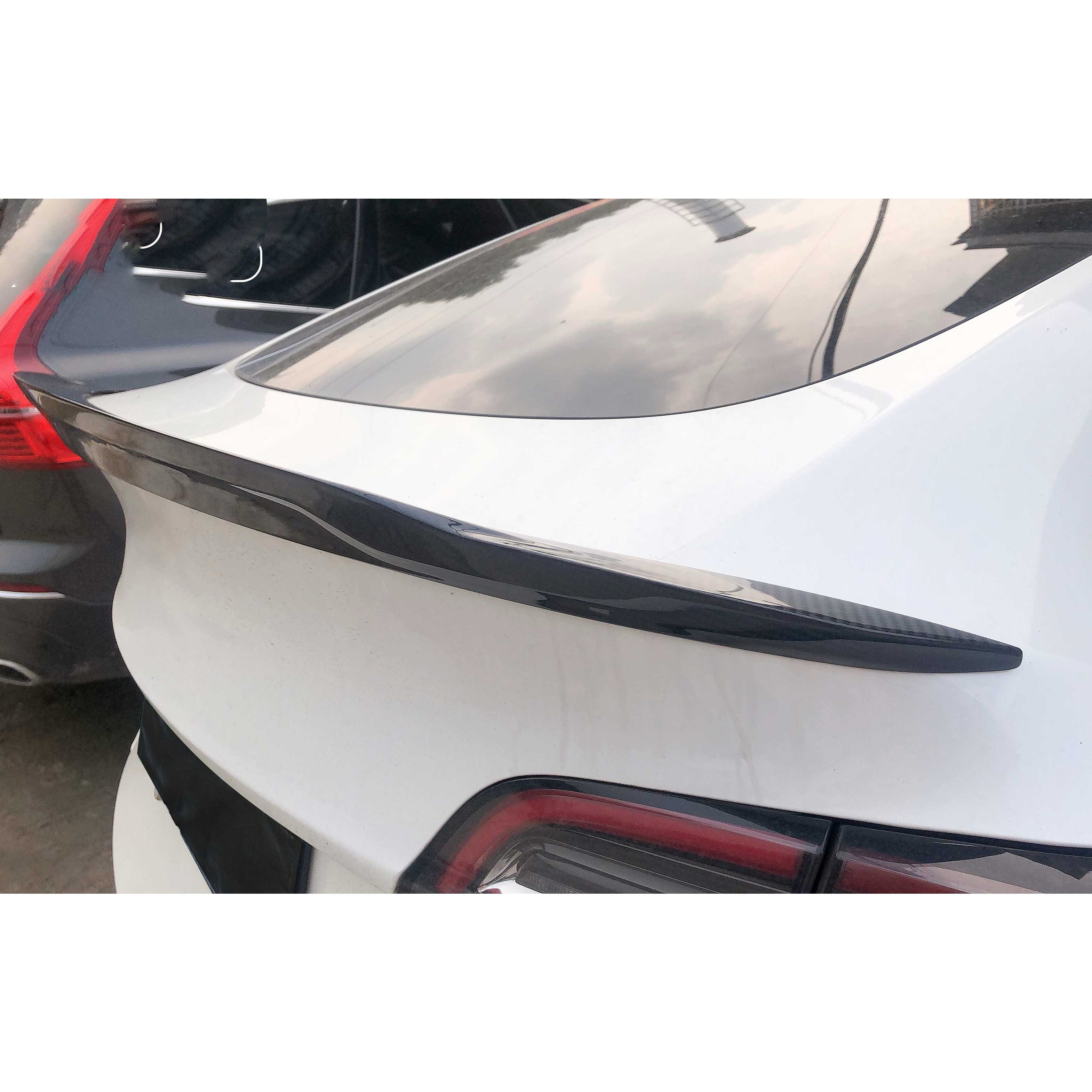 Carbon Heckspoiler im VS-Style mit Abrisskanten passend für Tesla Model Y, Echtcarbon - Getsdowned