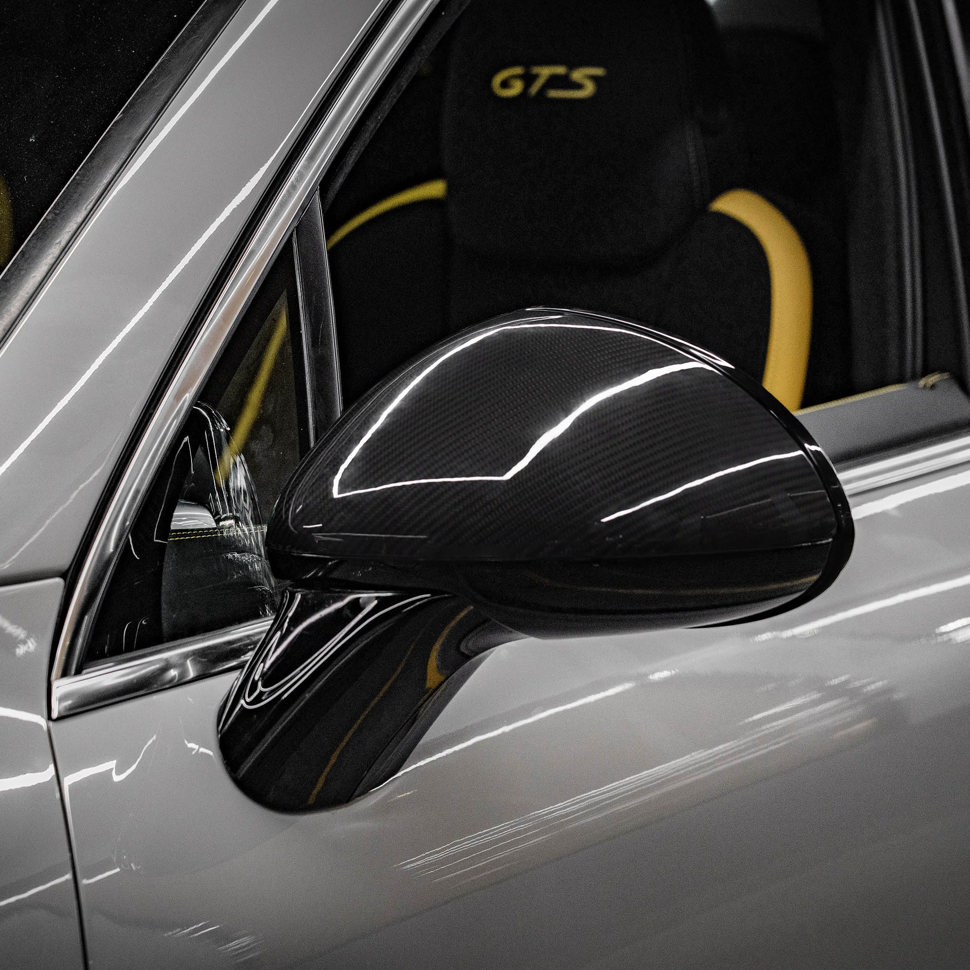 Dry-Carbon Spiegelkappen passend für Porsche Cayenne 958.1 (92A) – nur ca. 230 g