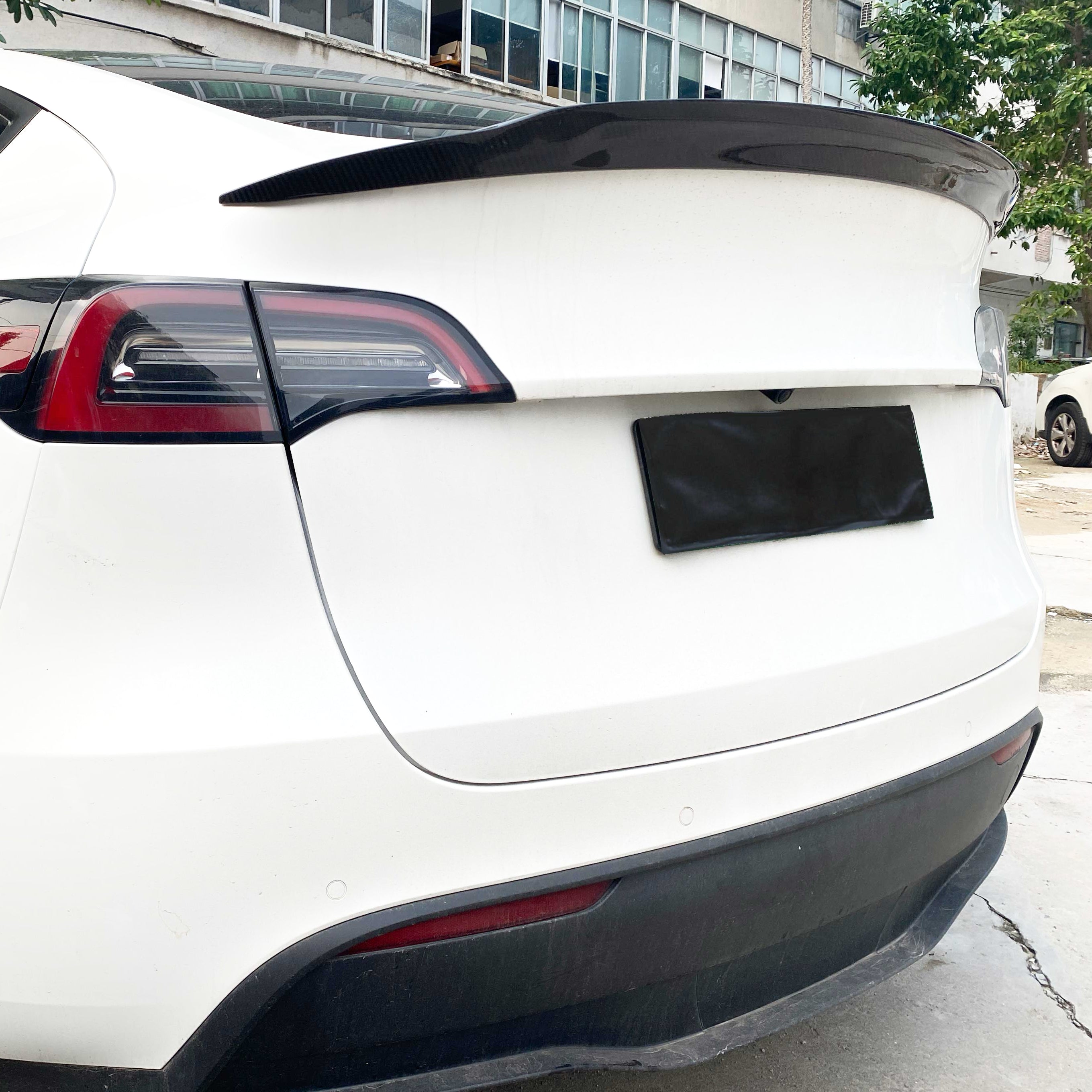 Carbon Heckspoiler im VS-Style mit Abrisskanten passend für Tesla Model Y, Echtcarbon - Getsdowned