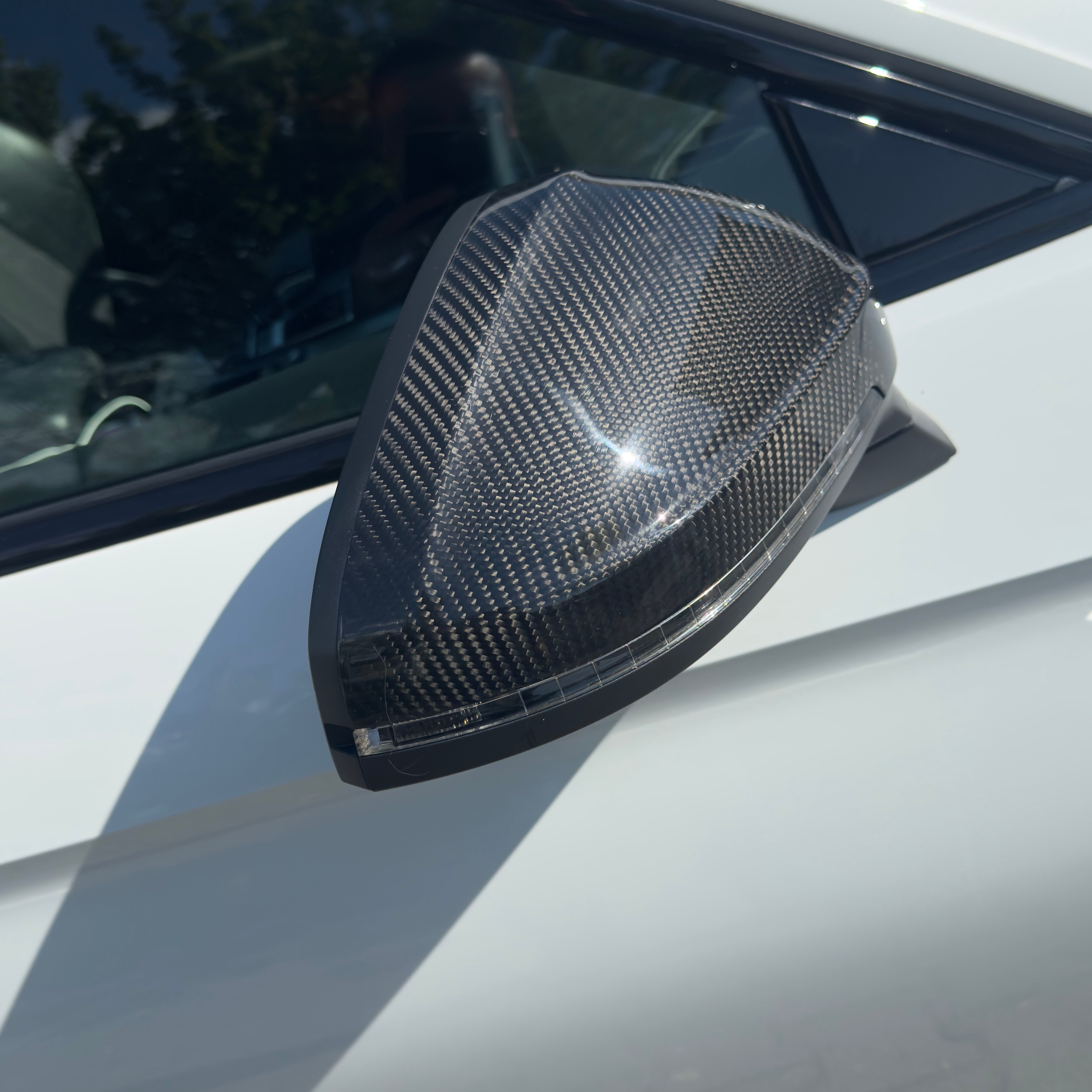 Dry-Carbon Spiegelkappen passend für Audi A4 S4 RS4 / A5 S5 RS5 B9 – Carbon-Spiegeloptik