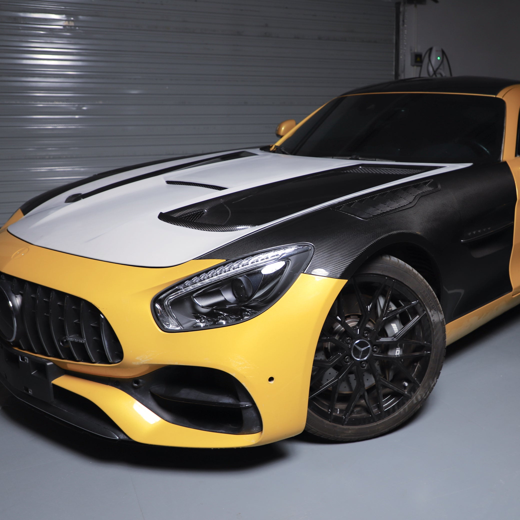 Dry-Carbon Motorhaube passend für Mercedes-Benz AMG GT / GTS / GTC / GTR / Black Series – Leichtbau-Haube