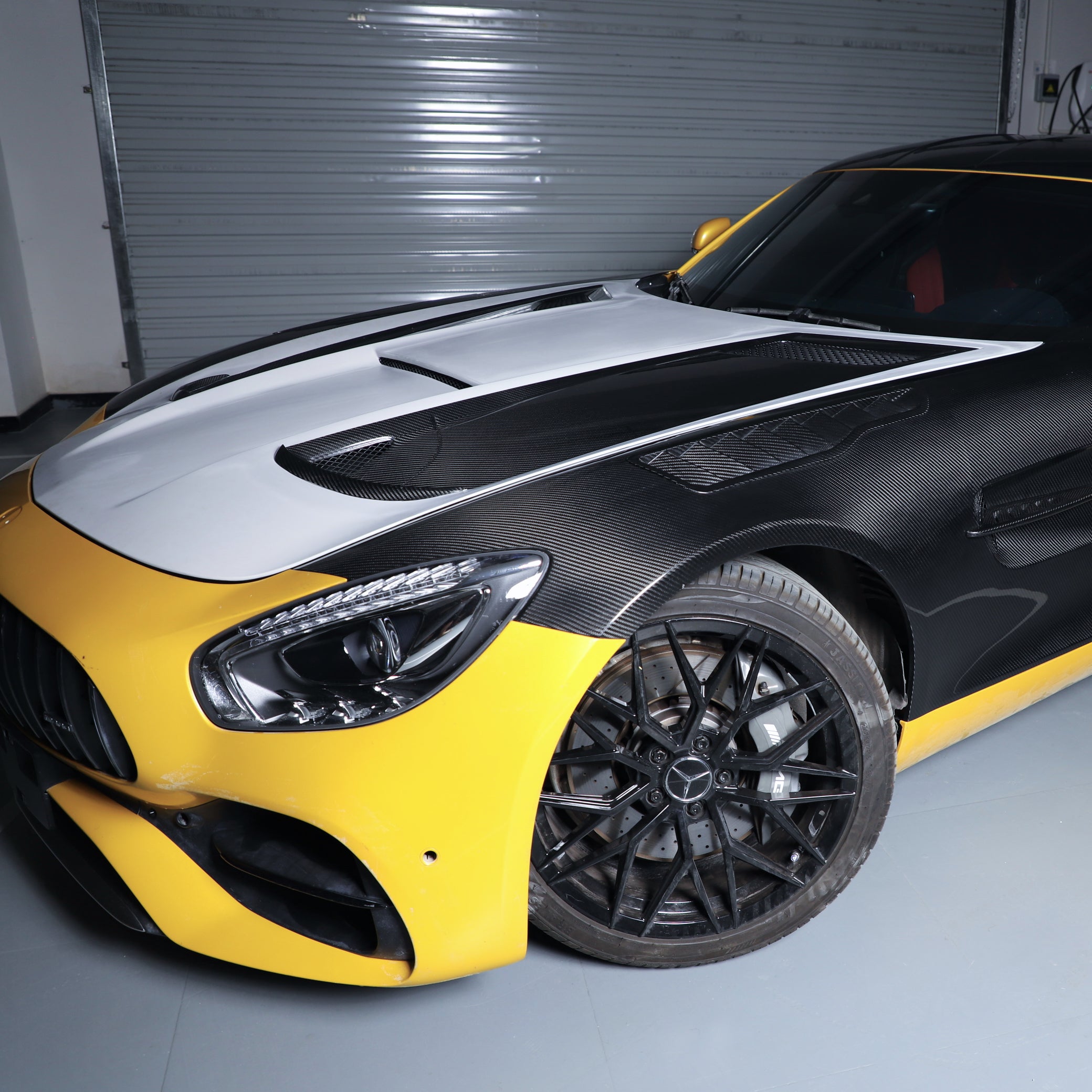 Dry-Carbon Motorhaube passend für Mercedes-Benz AMG GT / GTS / GTC / GTR / Black Series – Leichtbau-Haube