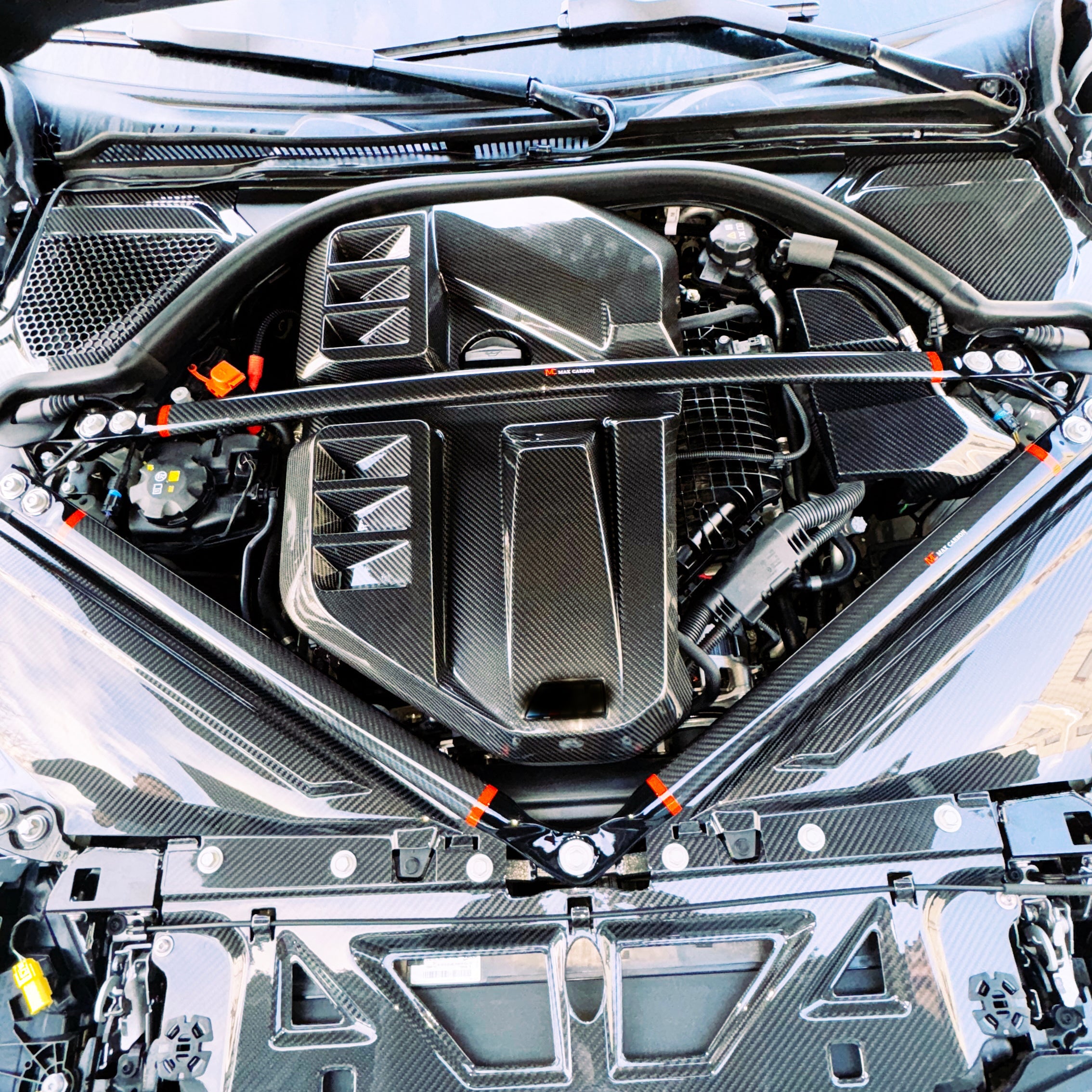 Dry Carbon Batterie Cover für BMW M2 G87 / M3 G80 G81 / M4 G82 G83