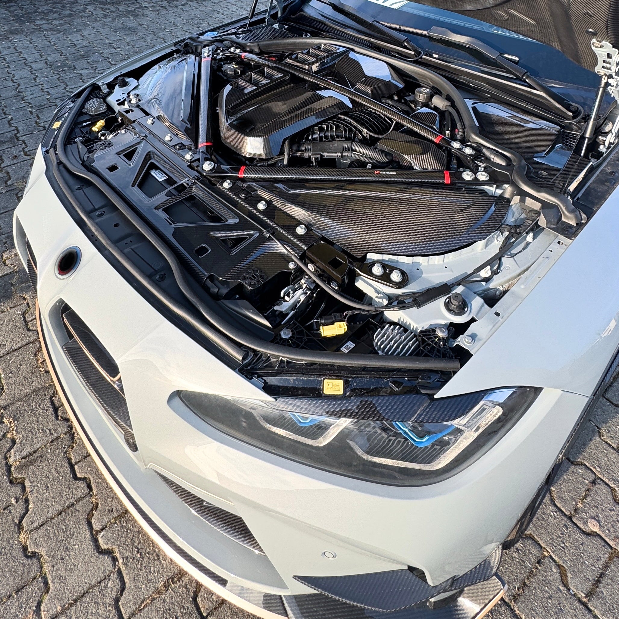 Dry Carbon Domstrebenset V2 für BMW M2 G87 / M3 G80 G81 / M4 G82 G83