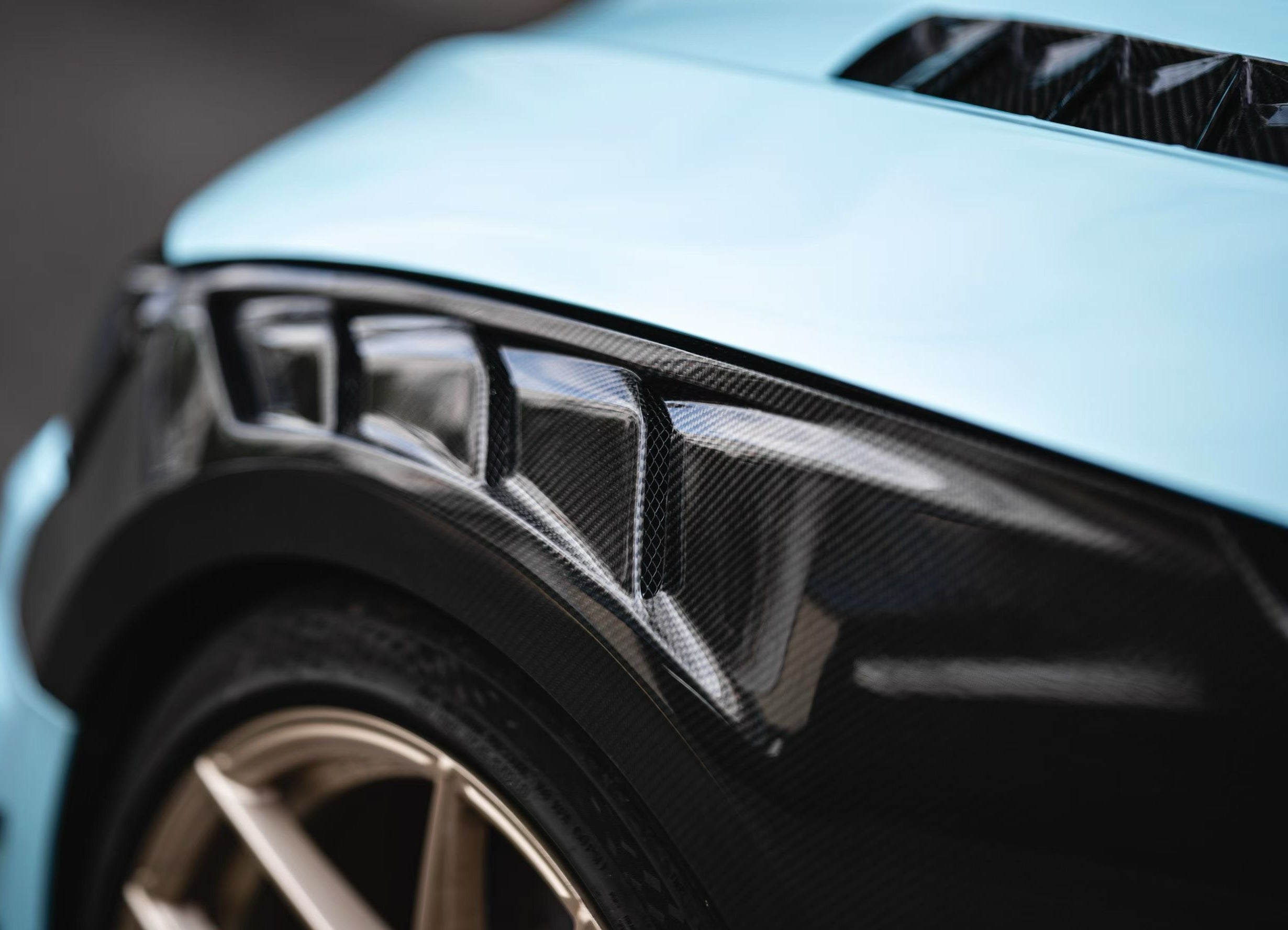 Dry Carbon Kotflügel Ersatz für Audi RS5 B9 Co-Branding mit AE DESIGN inkl. Eintragung