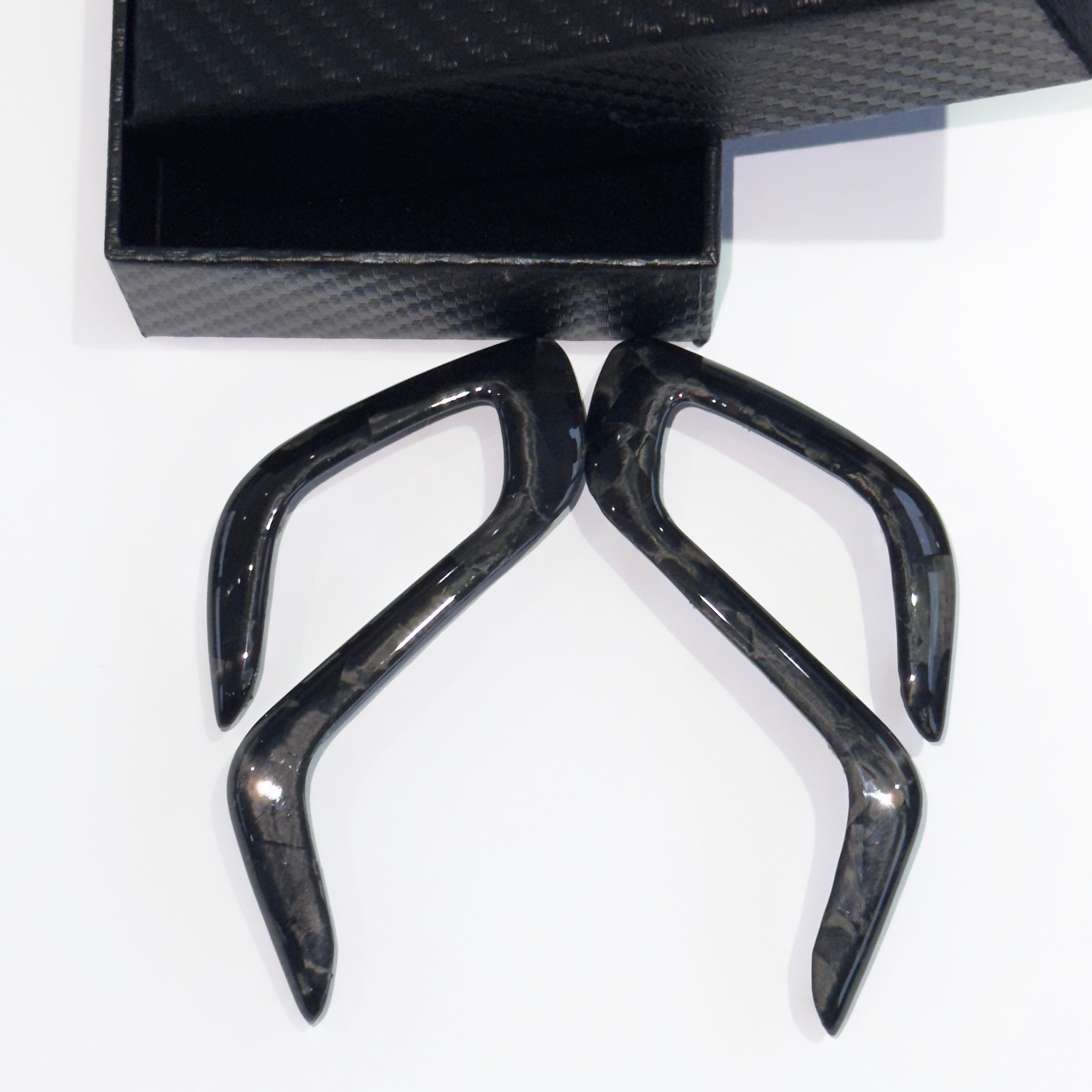 Dry Carbon Schaltknauf Blenden passend für BMW M5 F90 / X3M F97 / X4M F98 / X5M F95 / X6M F96