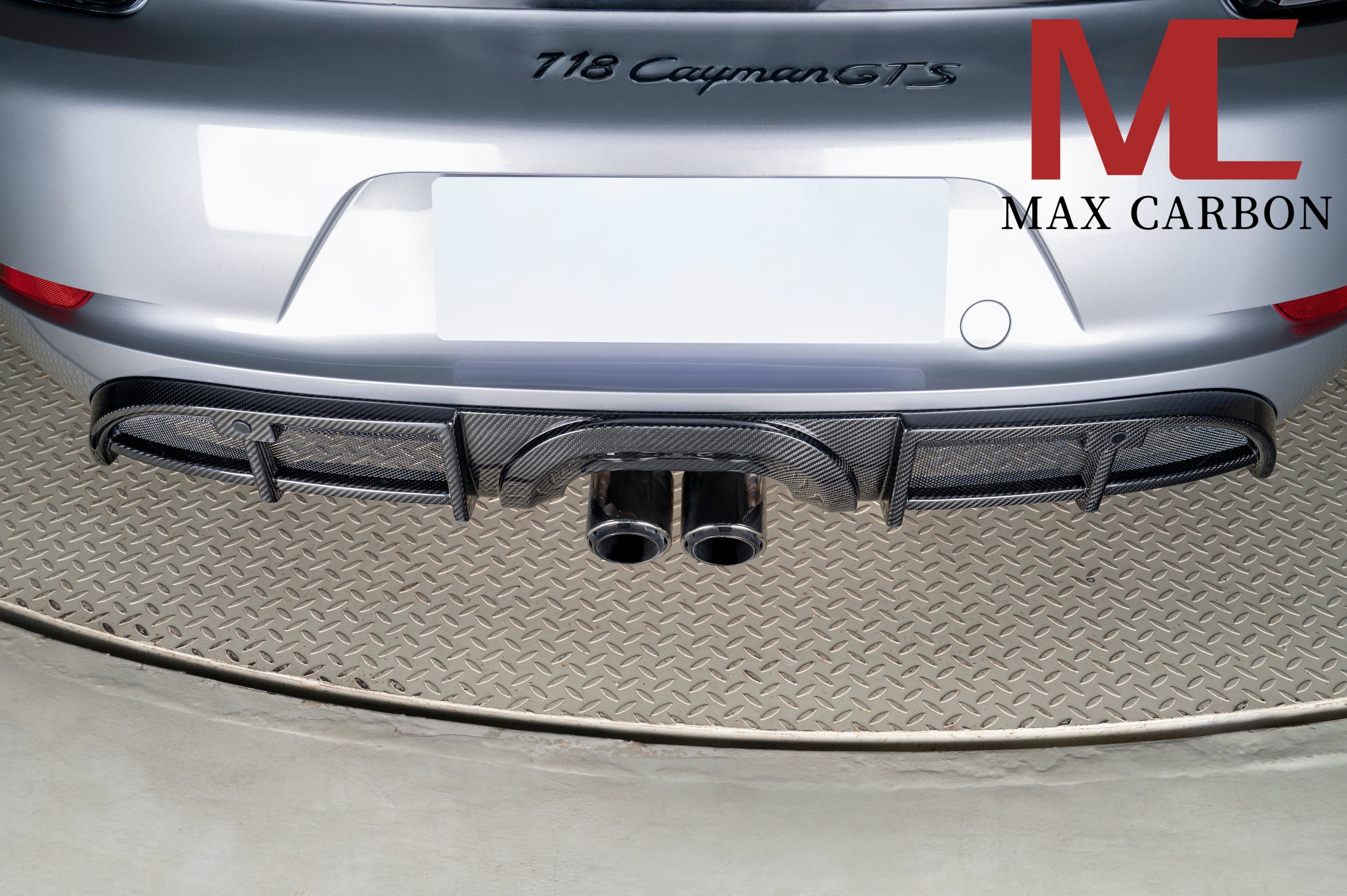 Dry-Carbon Heckdiffusor GTS-Style passend für Porsche Cayman & Boxster 982 – Rennstrecken-Optik