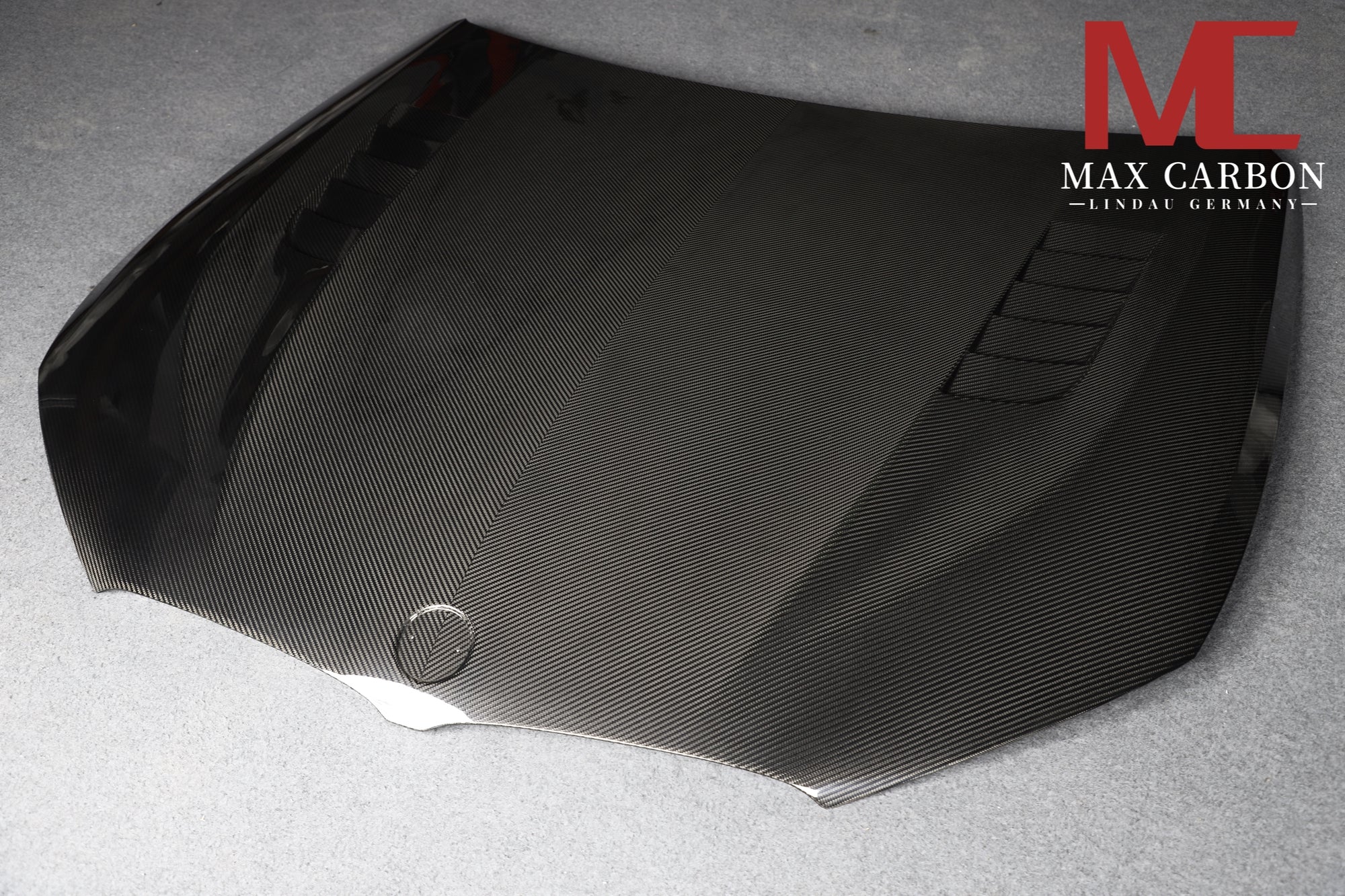 Dry-Carbon Sport-Motorhaube passend für BMW 8er G14/G15/G16 inkl. M8 – Carbon-Kevlar-Leichtbau