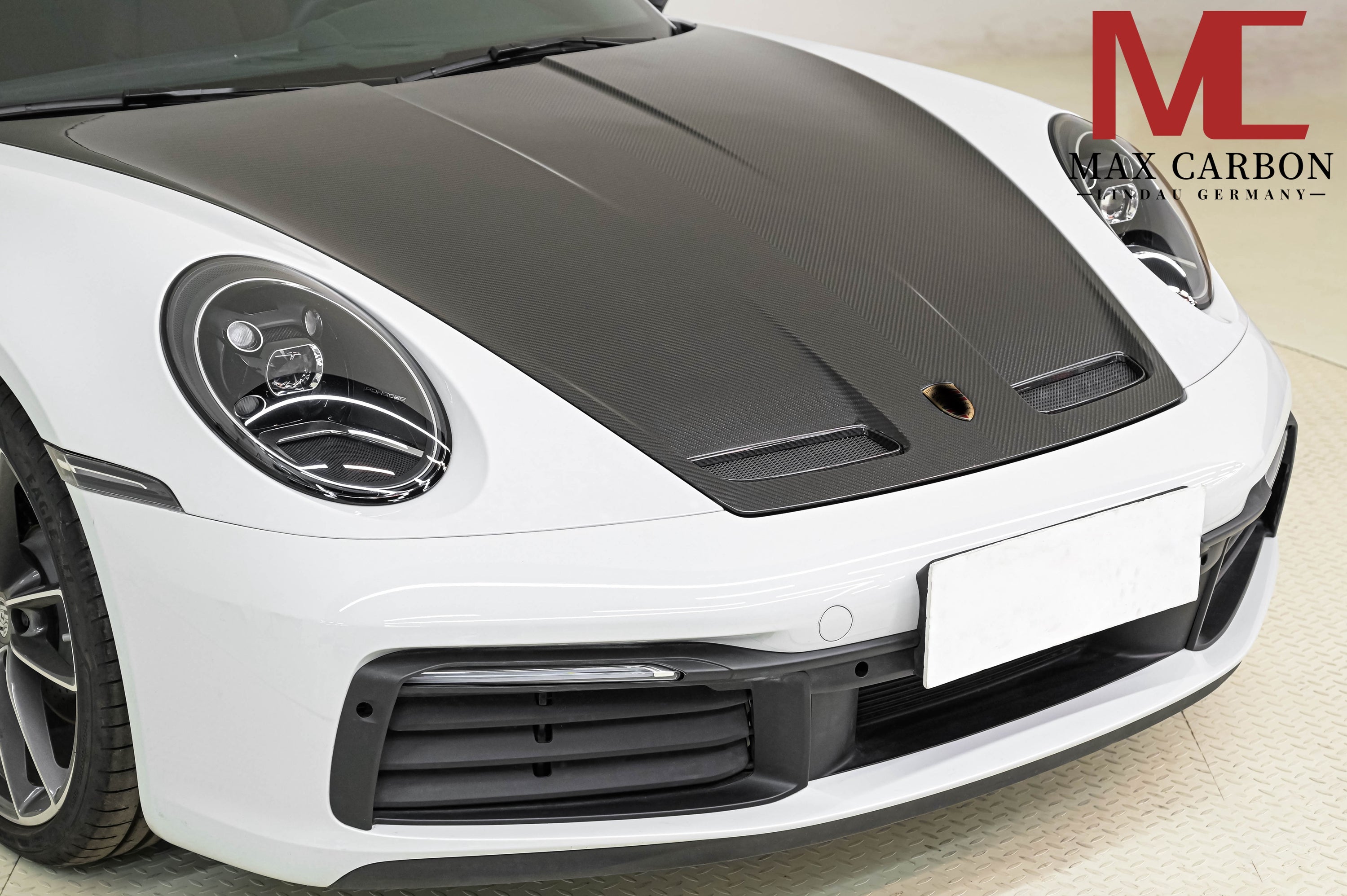 Carbon Motorhaube „GT Style“ passend für Porsche 911 992.1 – Leichtbau mit AERO-Look