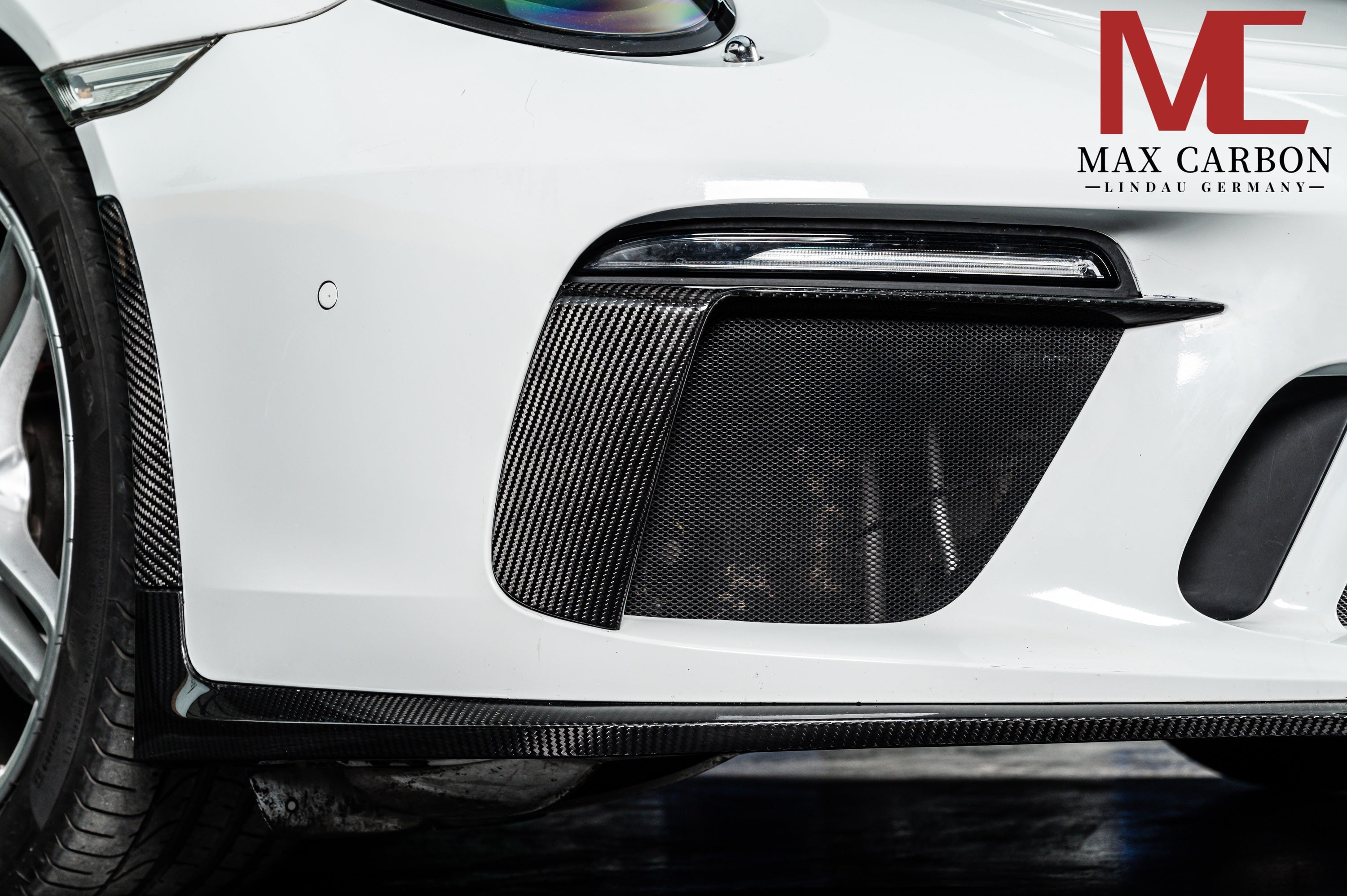 Dry-Carbon LED-Blenden „L-Form“ passend für Porsche 911 991.2 GT3 – schärfere Frontsignatur
