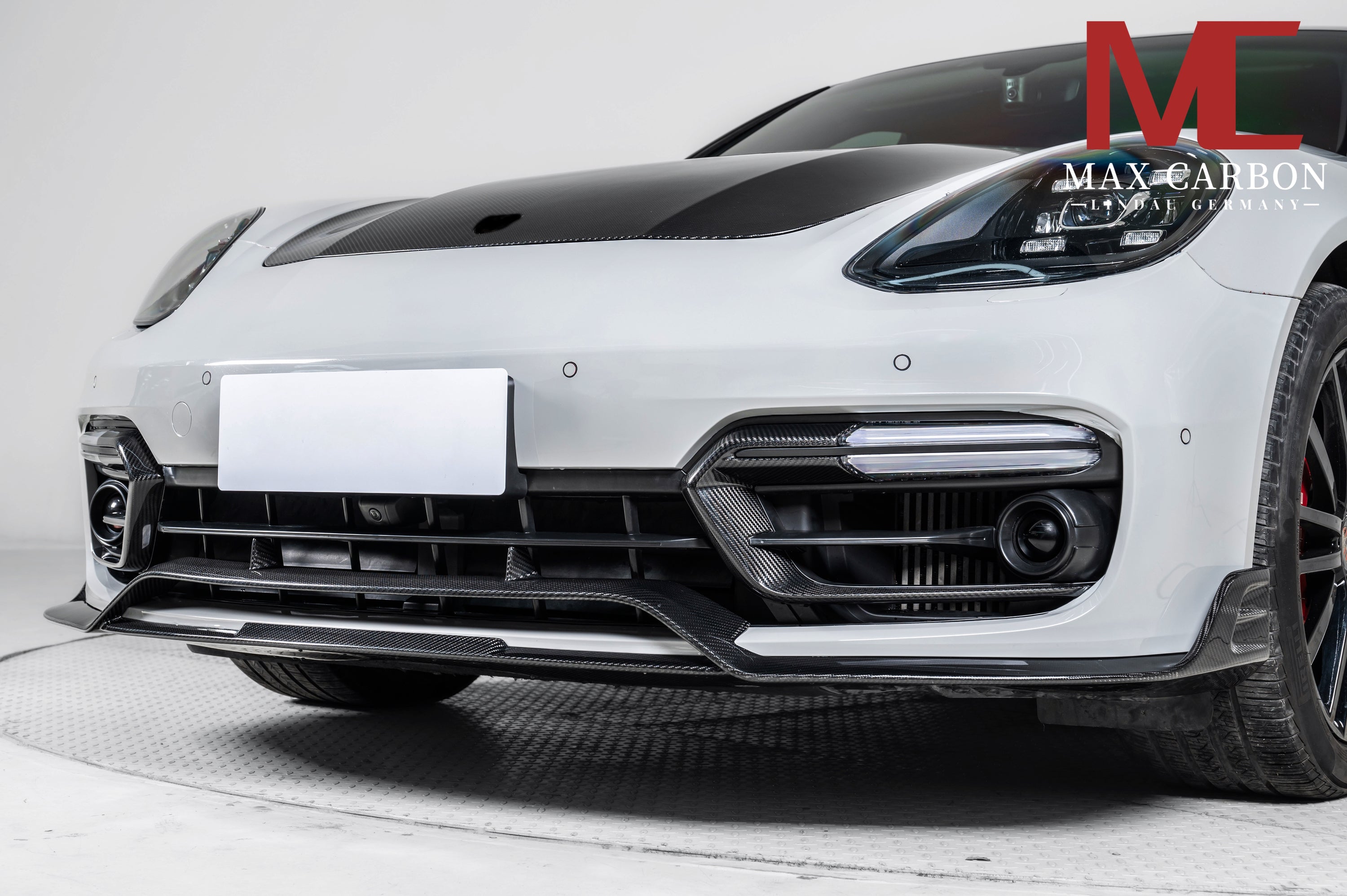 Dry-Carbon Frontansatz Lufteinlass passend für Porsche Panamera 971 – schärfere Front
