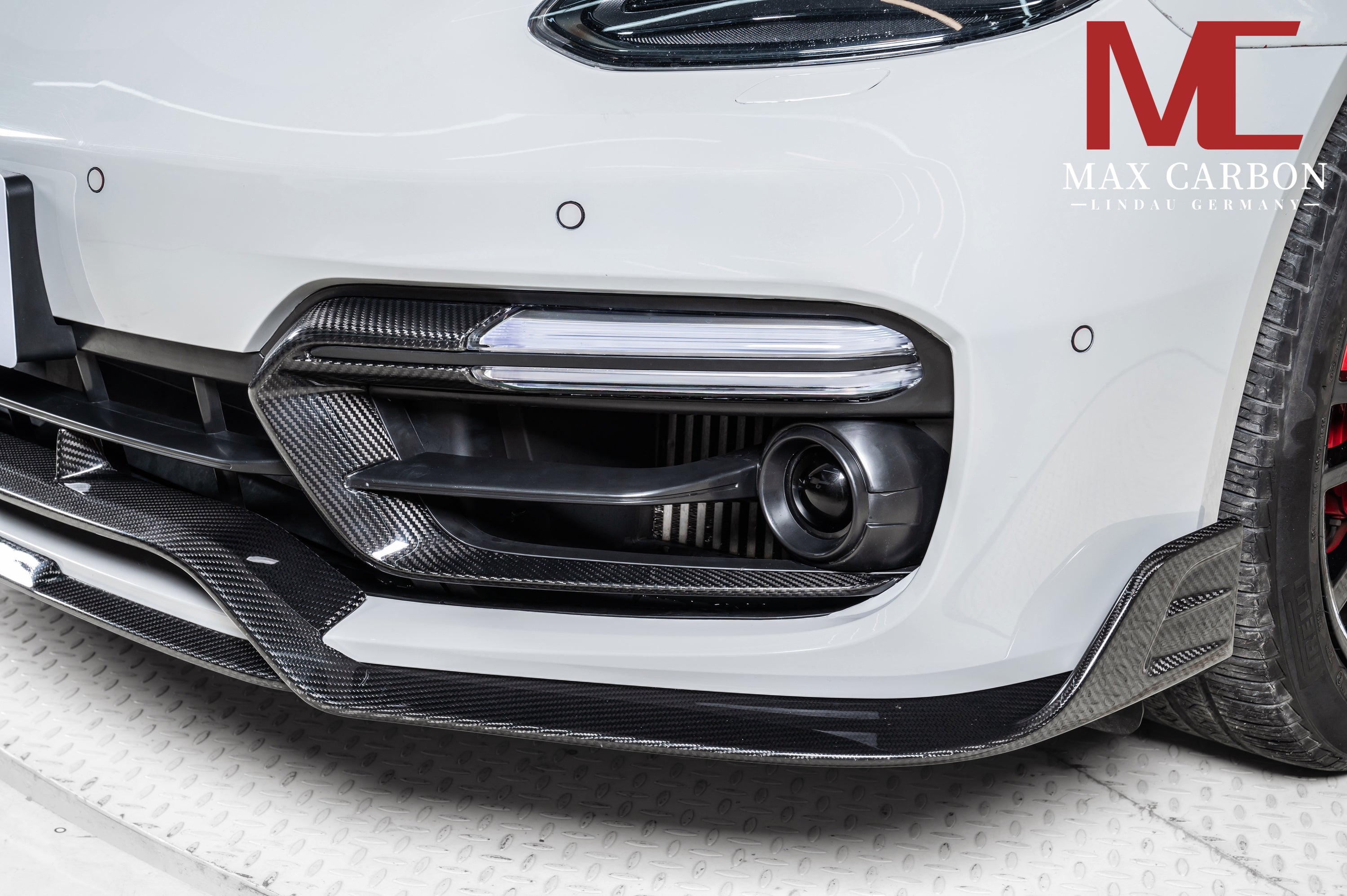 Dry-Carbon Frontansatz Lufteinlass passend für Porsche Panamera 971 – schärfere Front