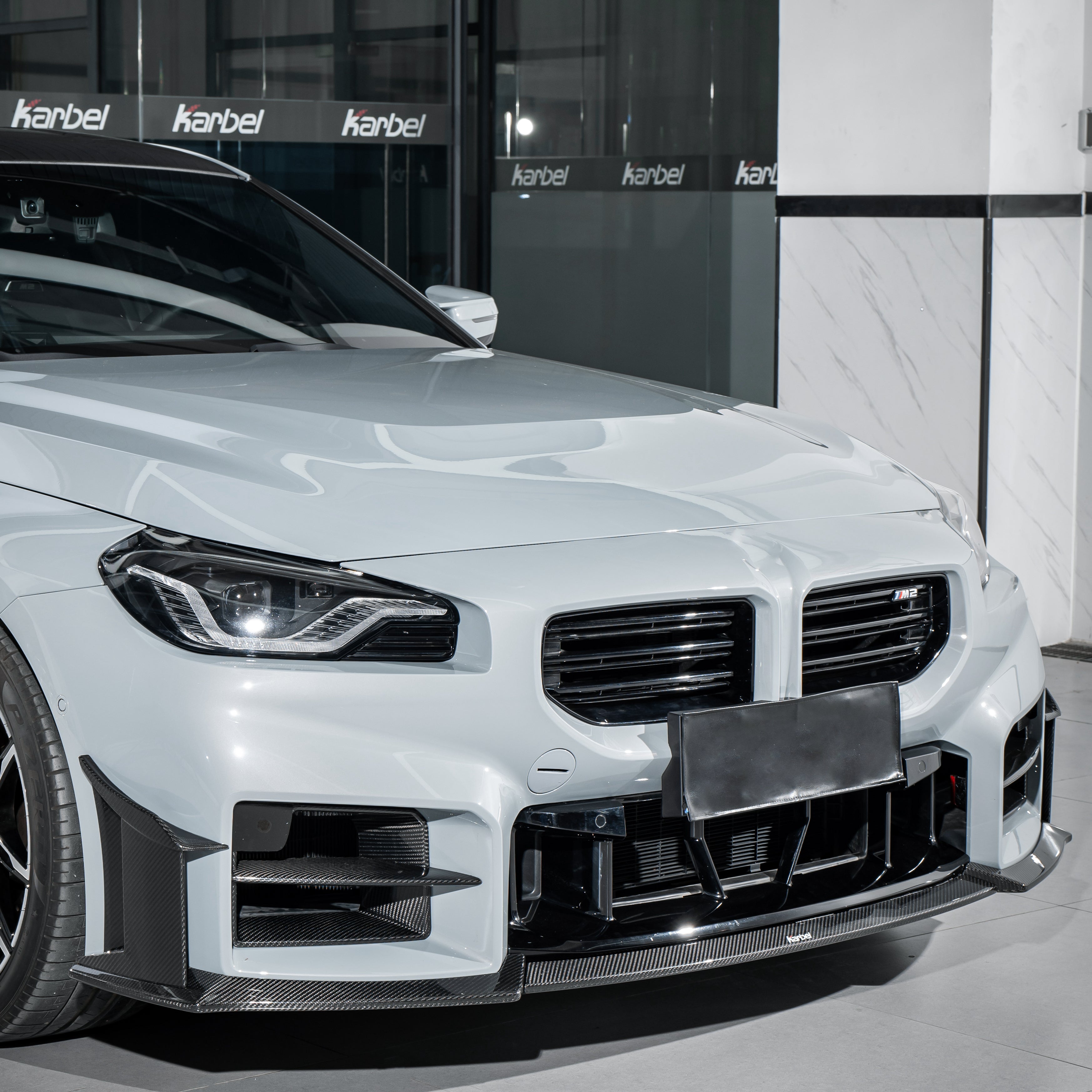 Dry-Carbon Frontlippe passend für BMW M2 G87 – Aggressive Frontform mit LCI-Fit
