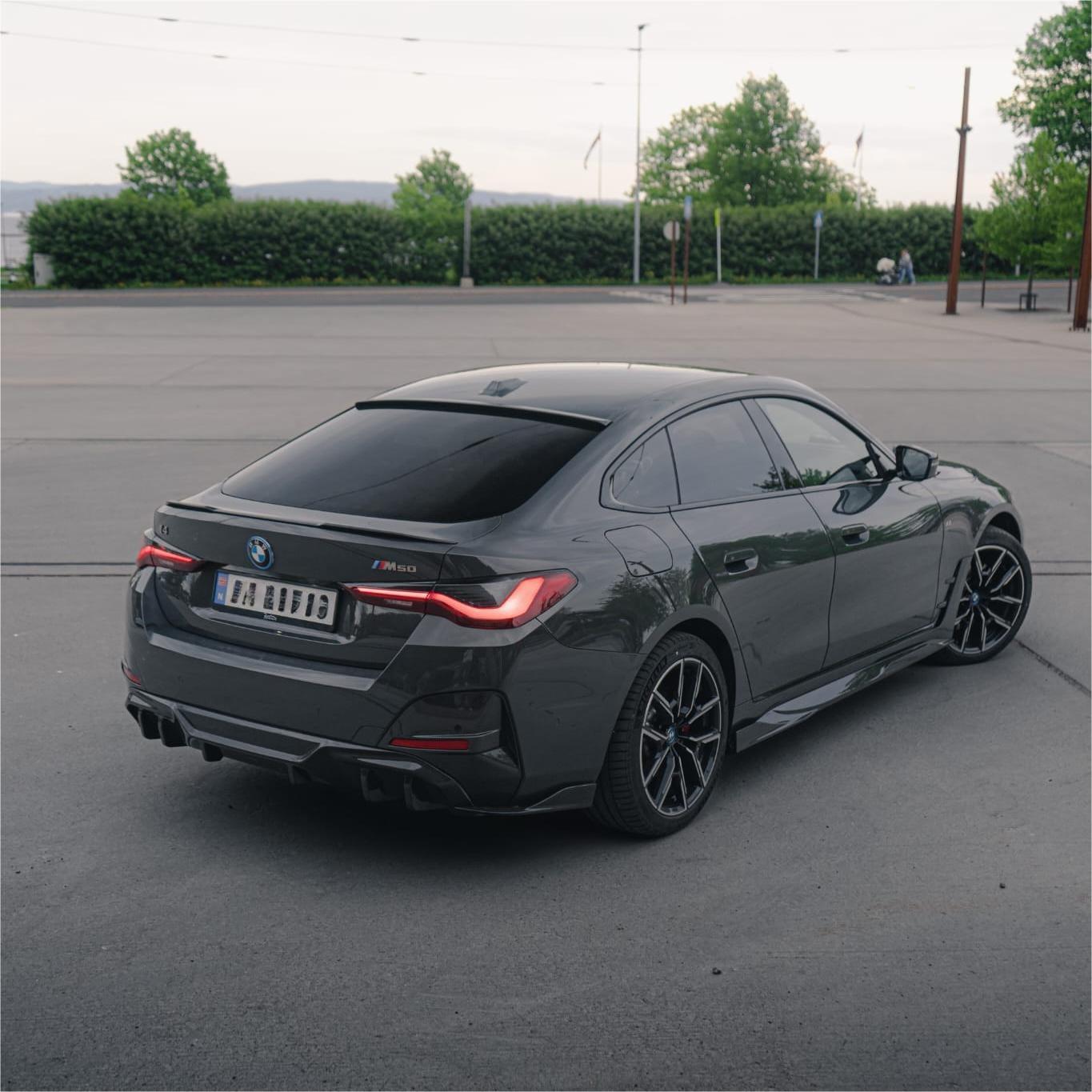 Dry Carbon Seitenschweller für BMW i4 G26 Elektro