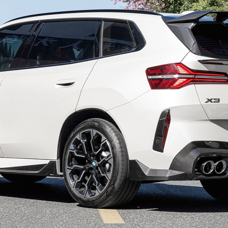 Carbon Heck Reflektor Cover für BMW X3 G45 – Heck-Details mit Wirkung