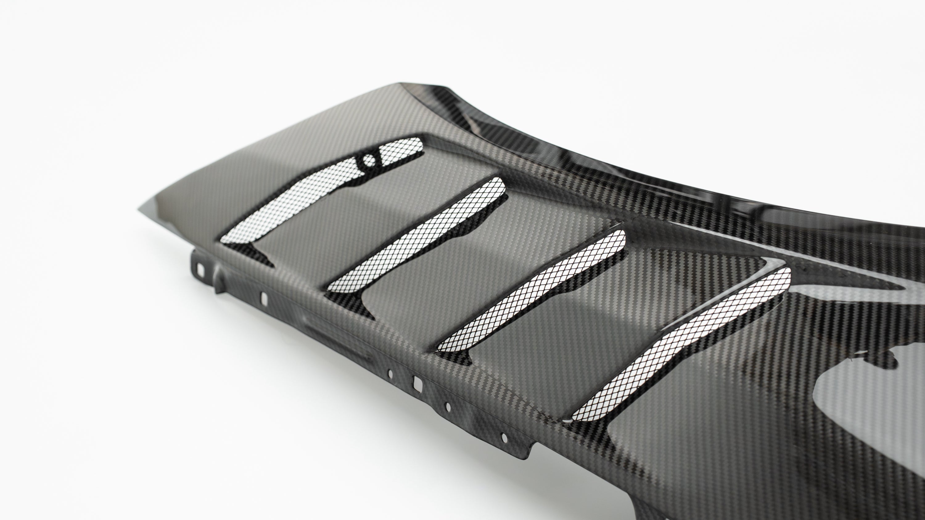 Dry-Carbon Kotflügel V1 passend für BMW M3 G80 / G81 M4 G82 / G83 – mit TÜV-Eintragung