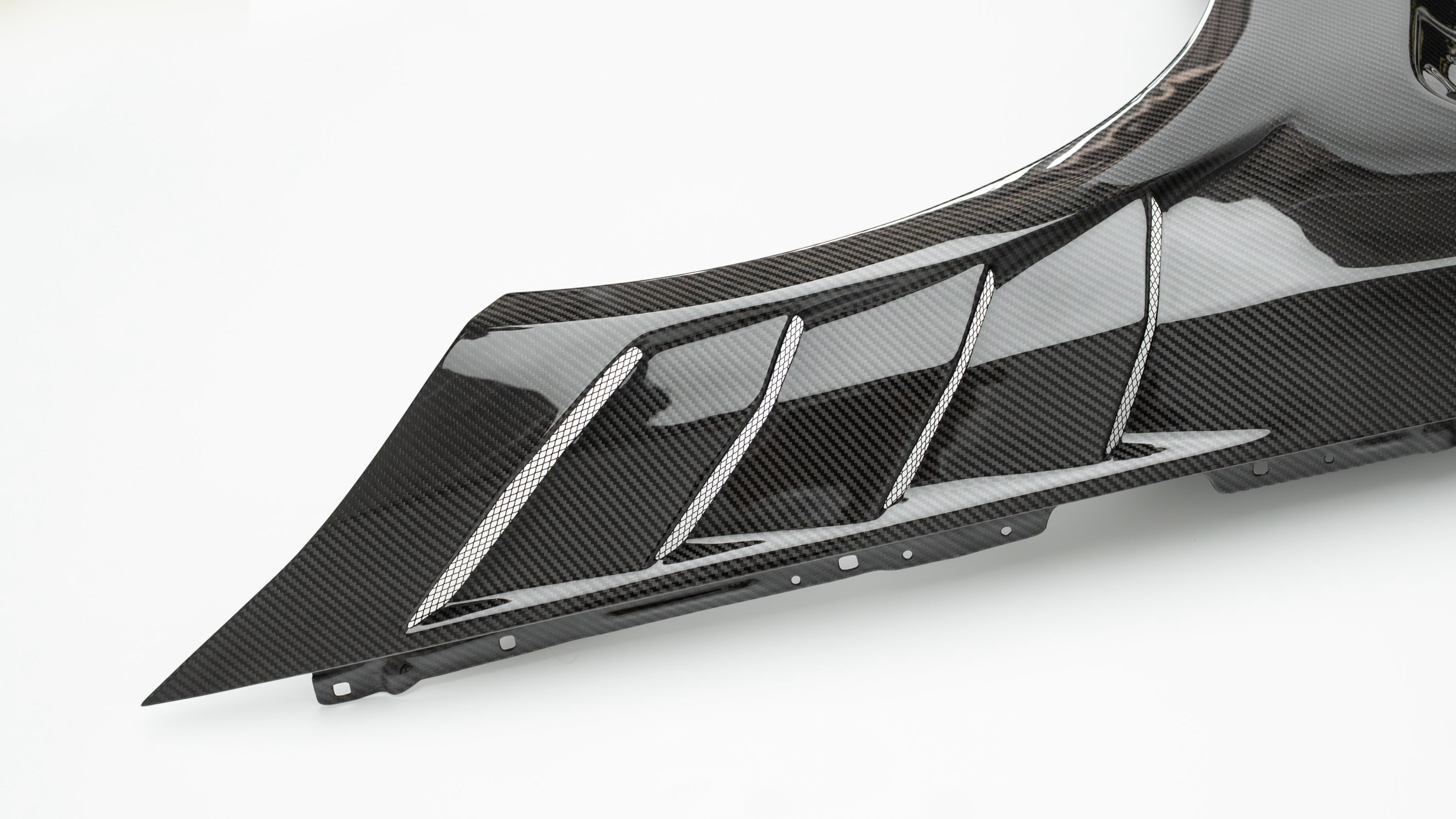 Dry-Carbon Kotflügel V1 passend für BMW M3 G80 / G81 M4 G82 / G83 – mit TÜV-Eintragung