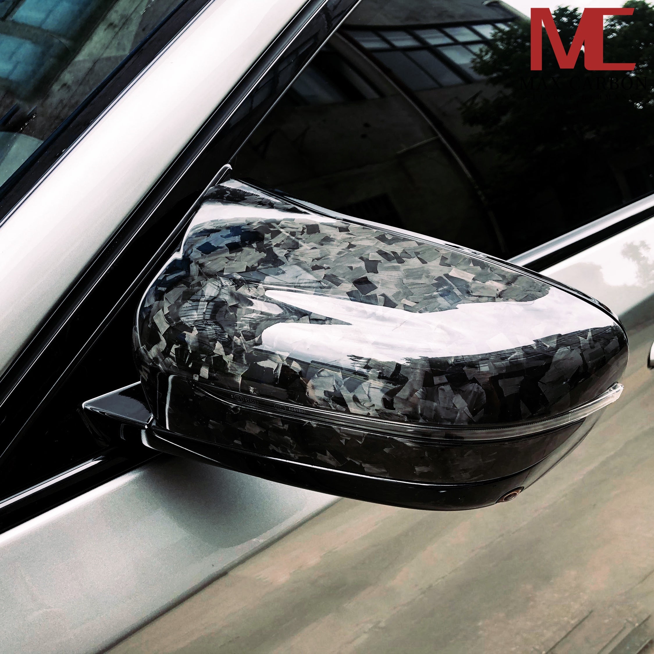 Dry-Carbon Forged Spiegelkappen passend für BMW M5 F90 / M8 F91-F93 / M850i LCI / M550i G30 G31 + LCI – Forged Carbon Mirror Caps